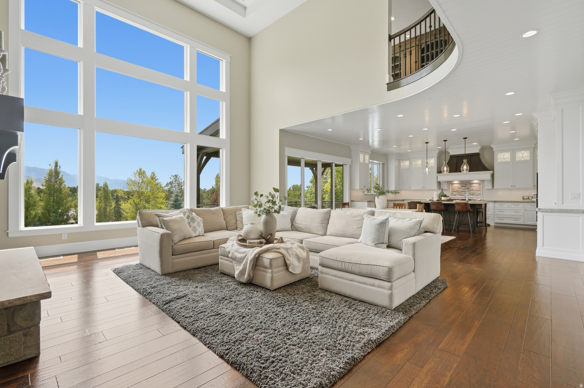 COUNTRY FRENCH ESTATES - Residential