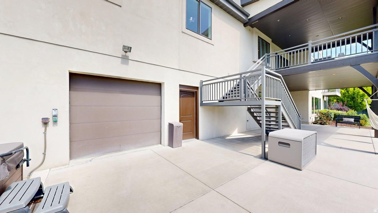 COUNTRY FRENCH ESTATES - Residential