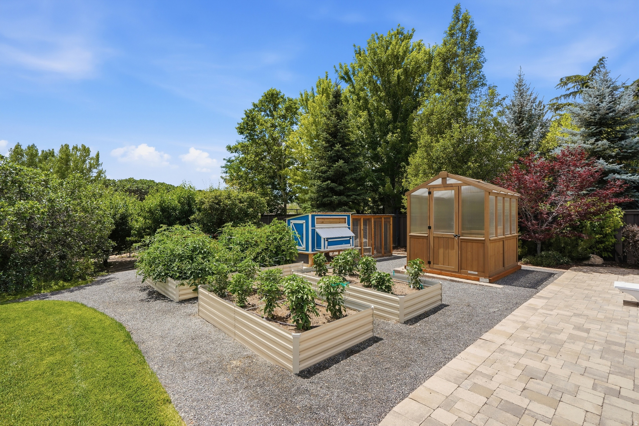 COUNTRY FRENCH ESTATES - Residential