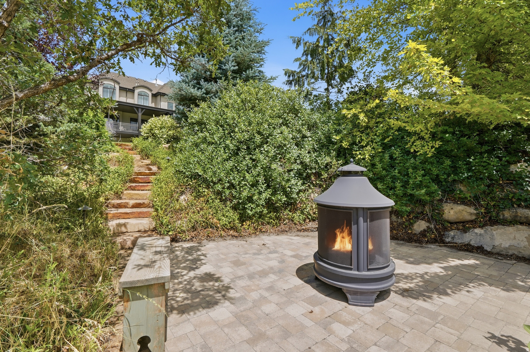 COUNTRY FRENCH ESTATES - Residential