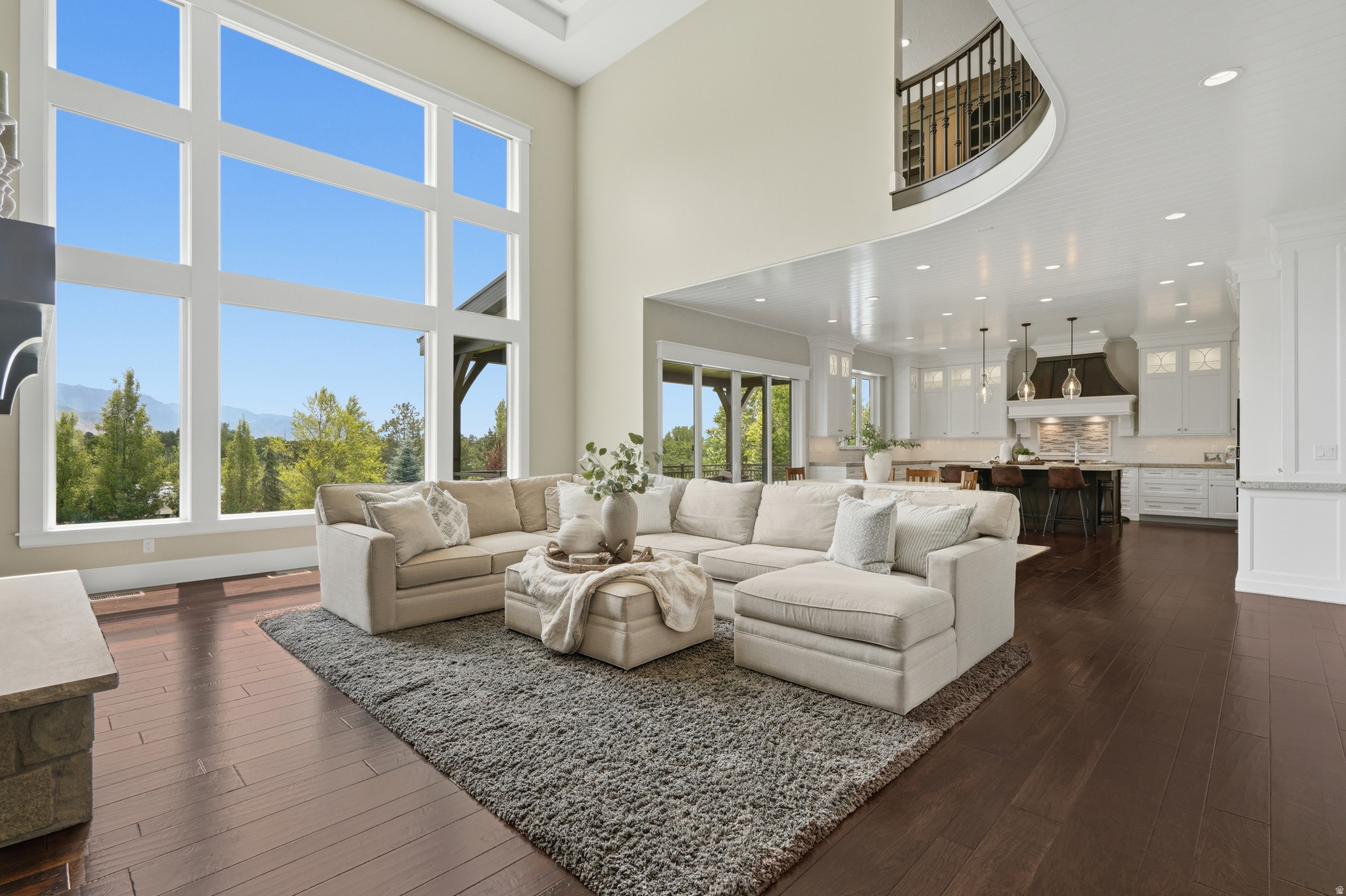 COUNTRY FRENCH ESTATES - Residential