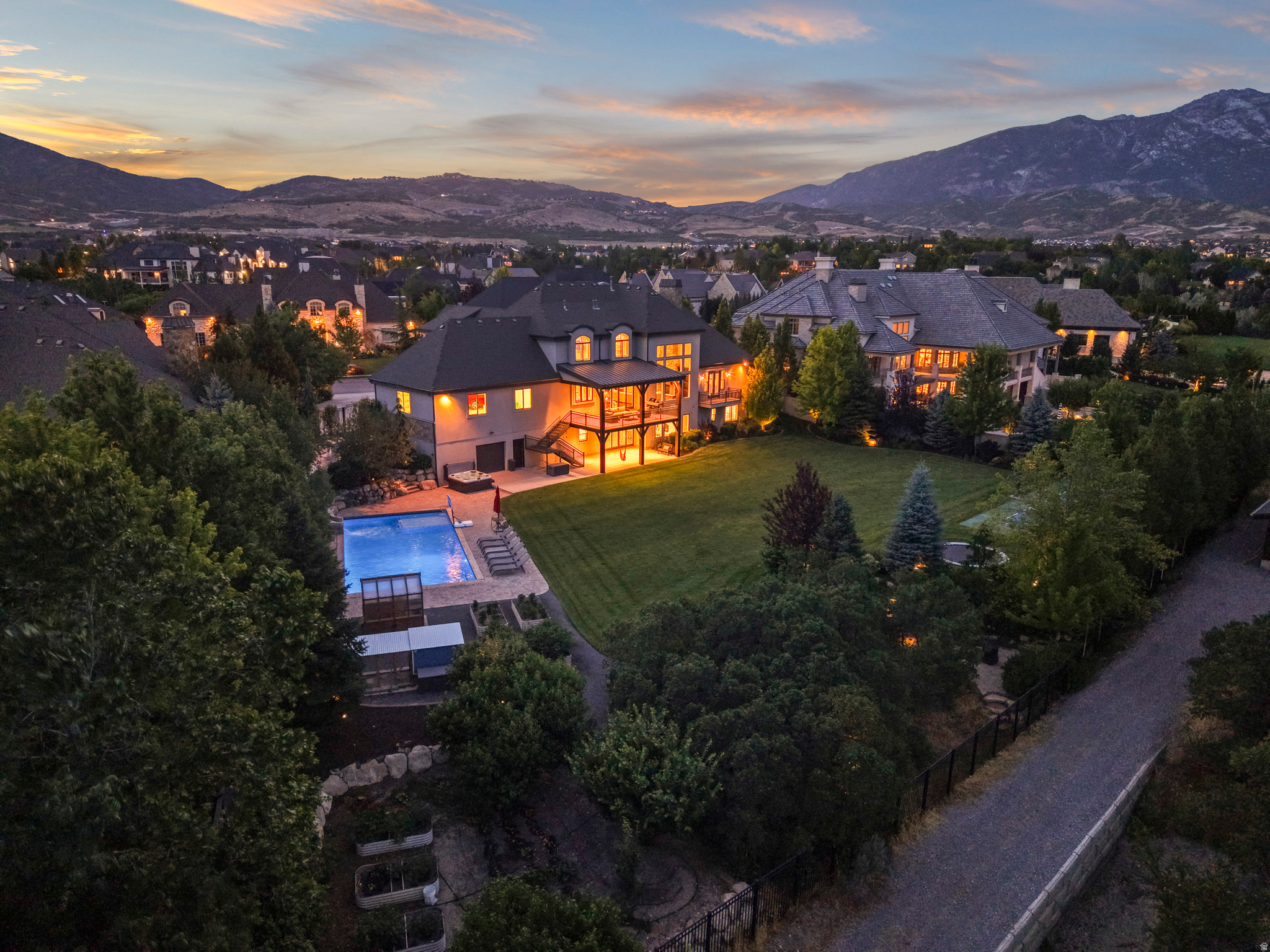 COUNTRY FRENCH ESTATES - Residential