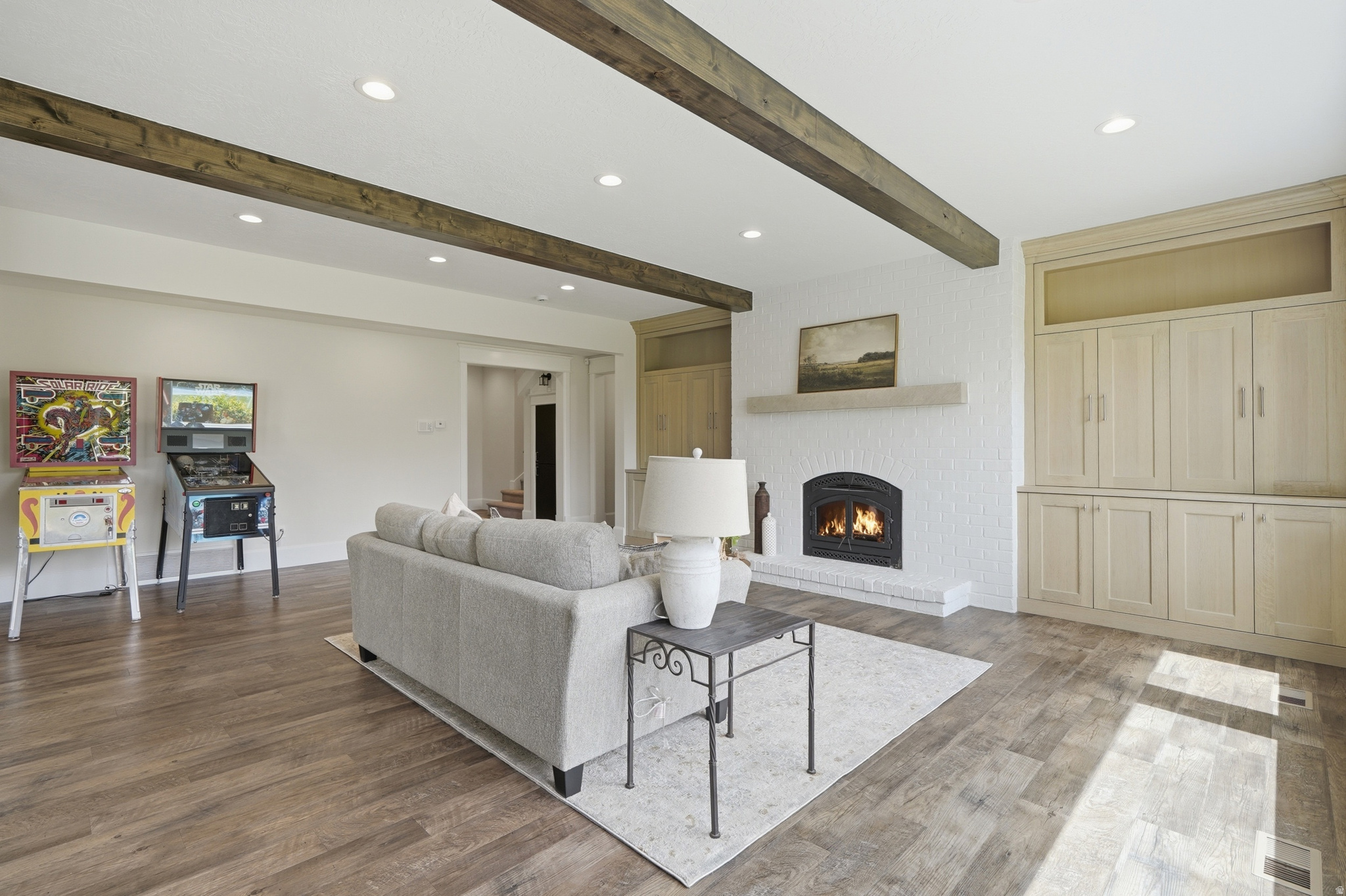 COUNTRY FRENCH ESTATES - Residential