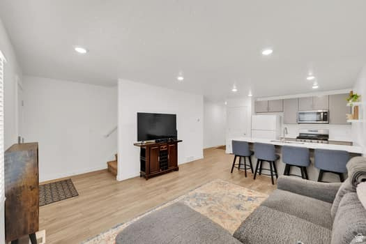 NORTHSHORE - Residential