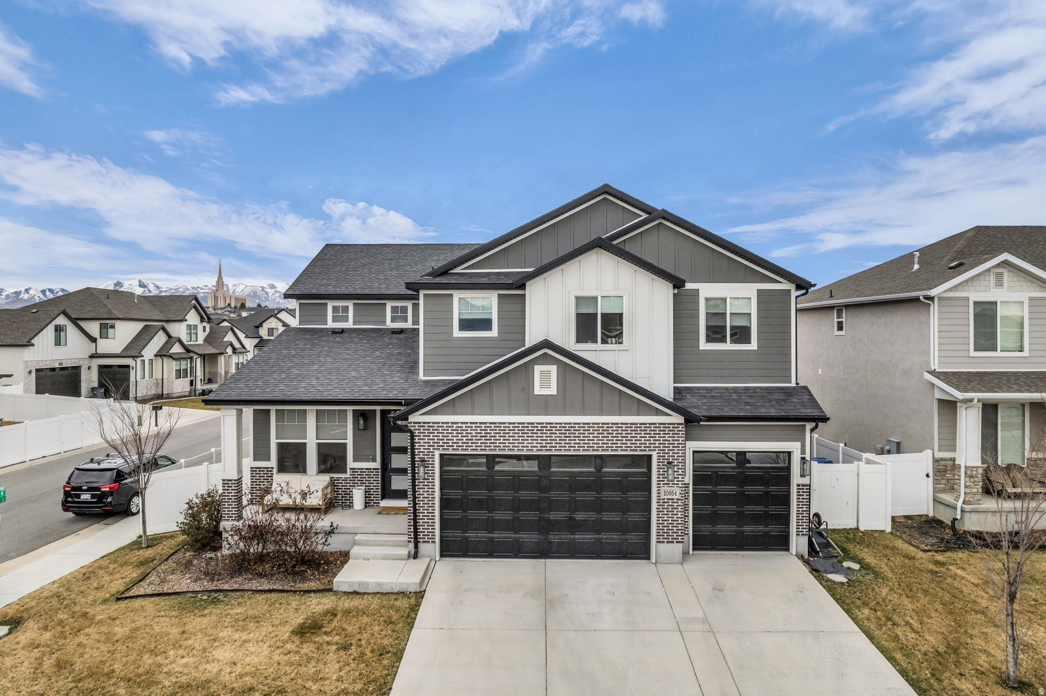HIGH POINTE - Residential