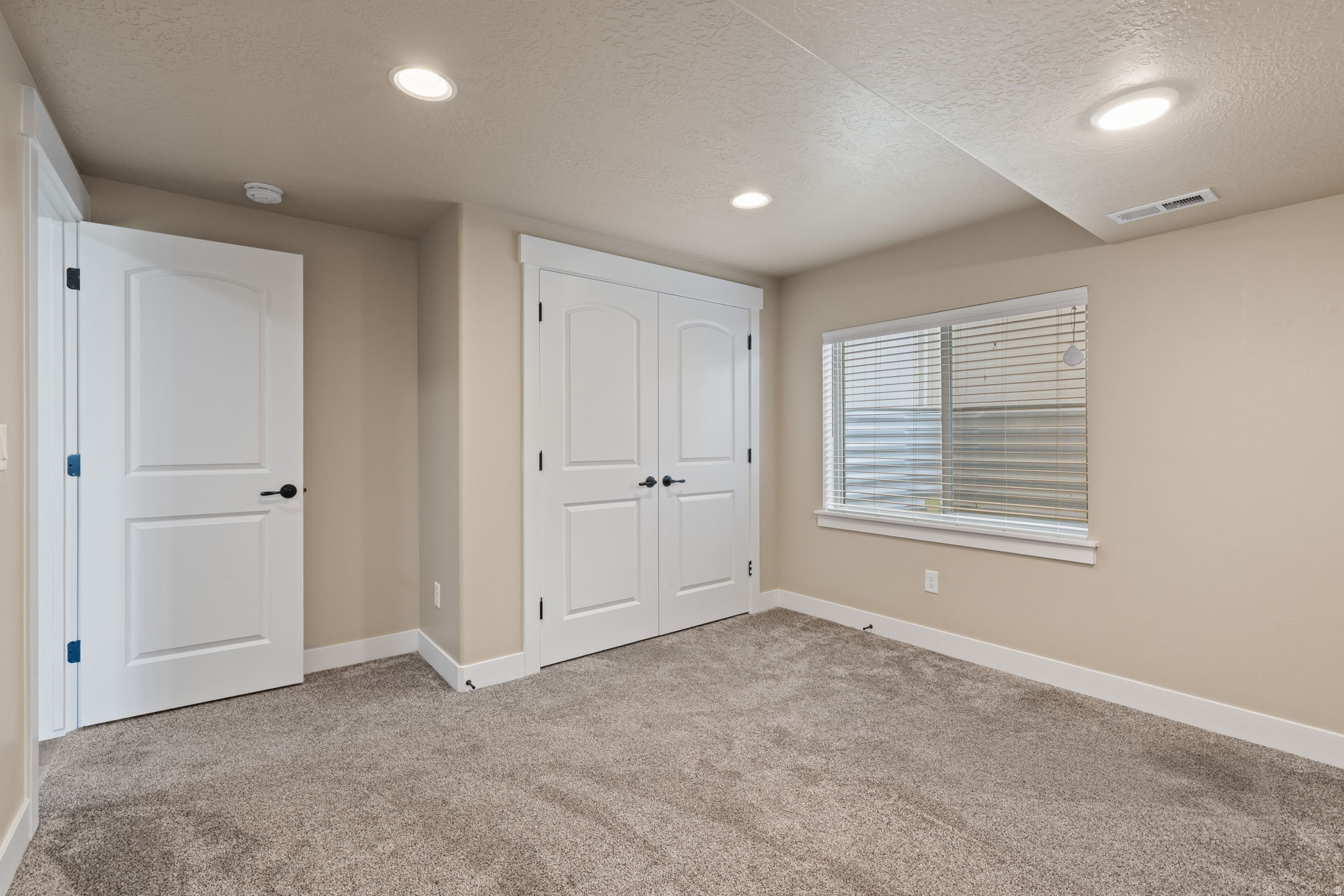 CANYON HILLS - Residential