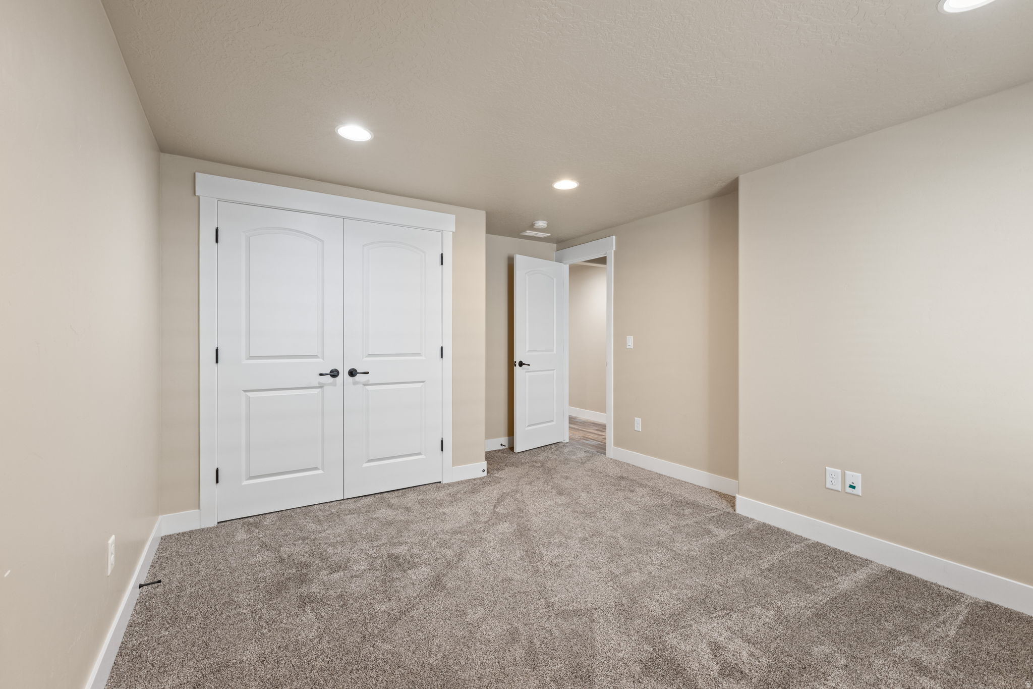 CANYON HILLS - Residential