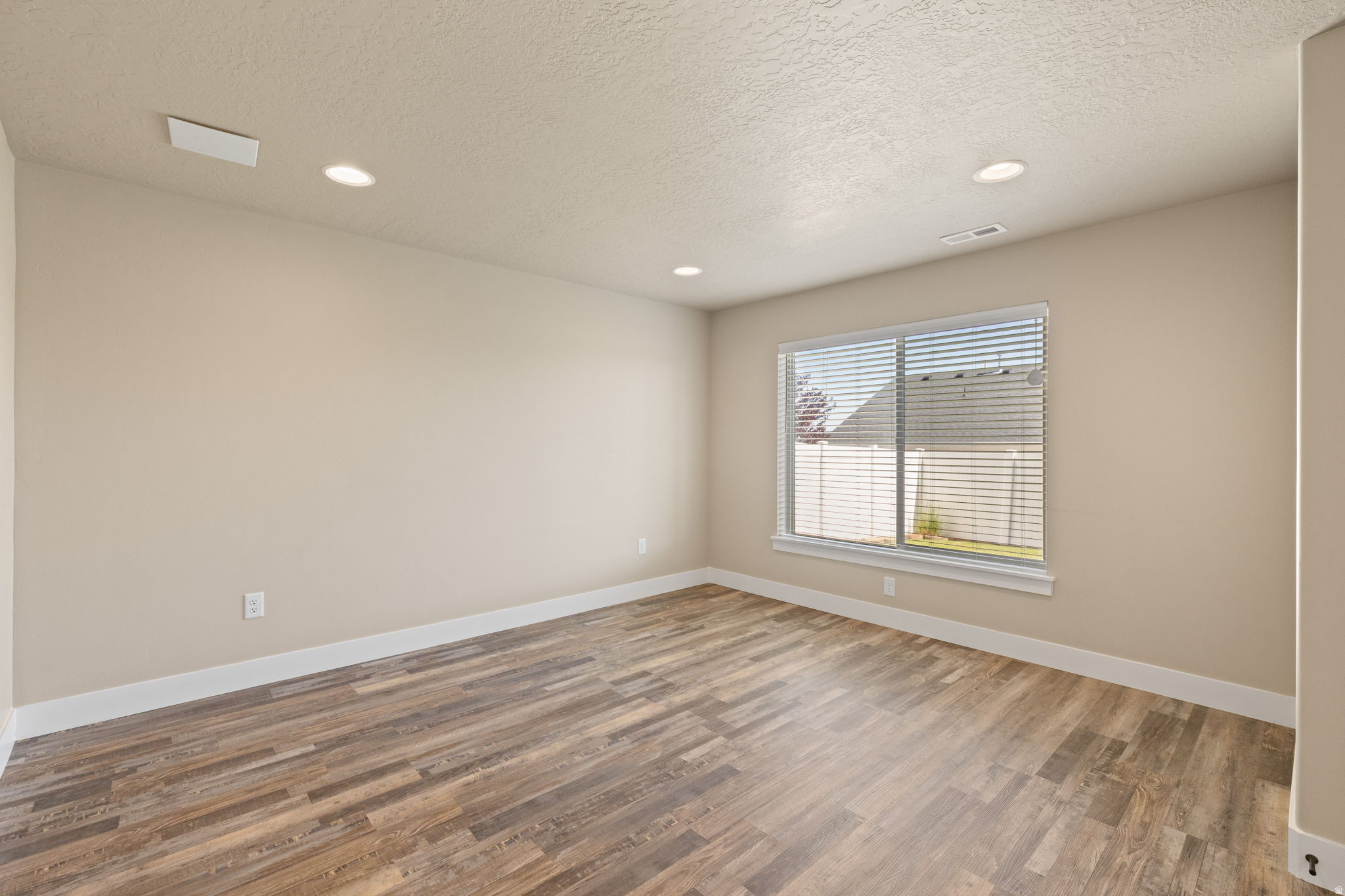 CANYON HILLS - Residential
