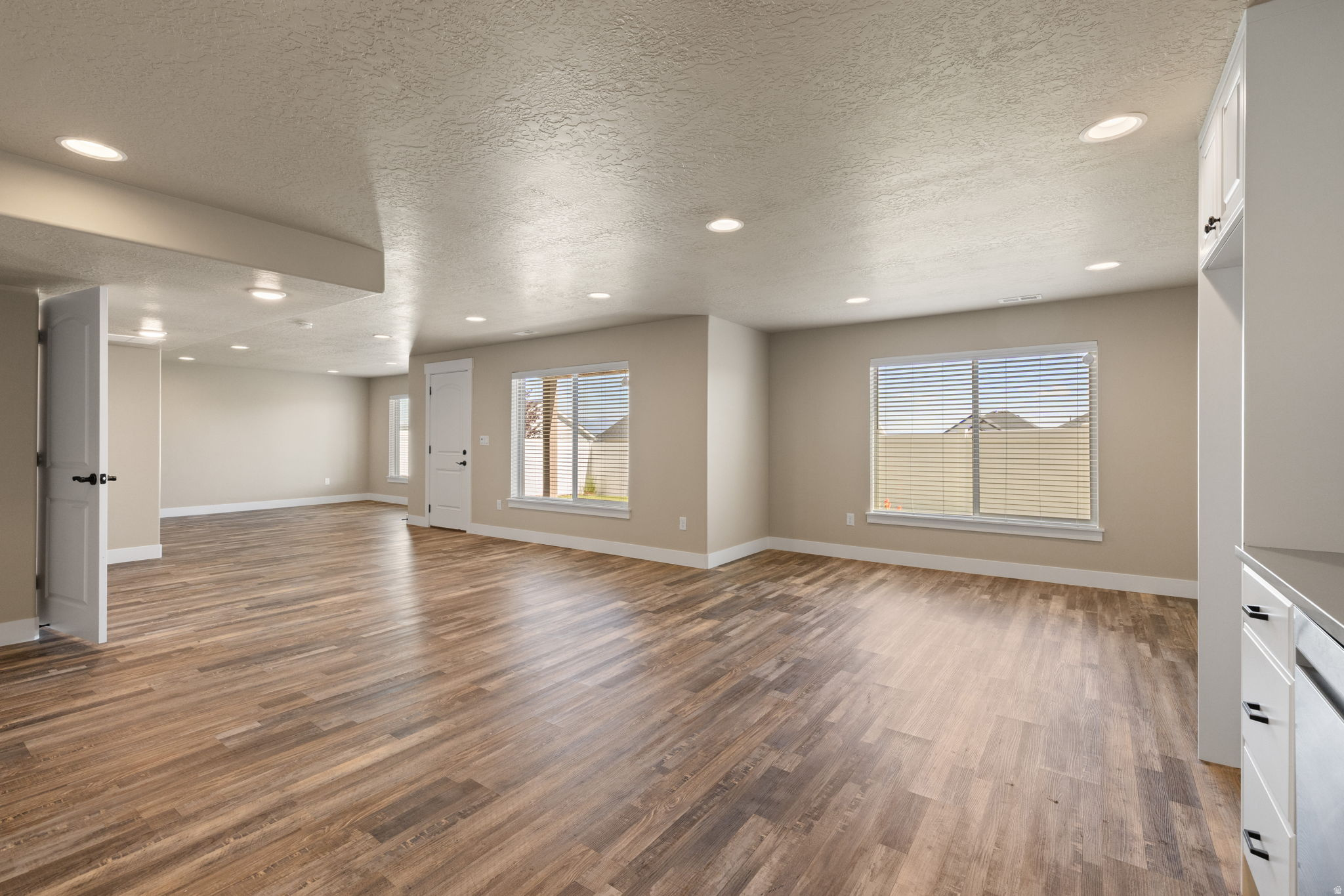 CANYON HILLS - Residential