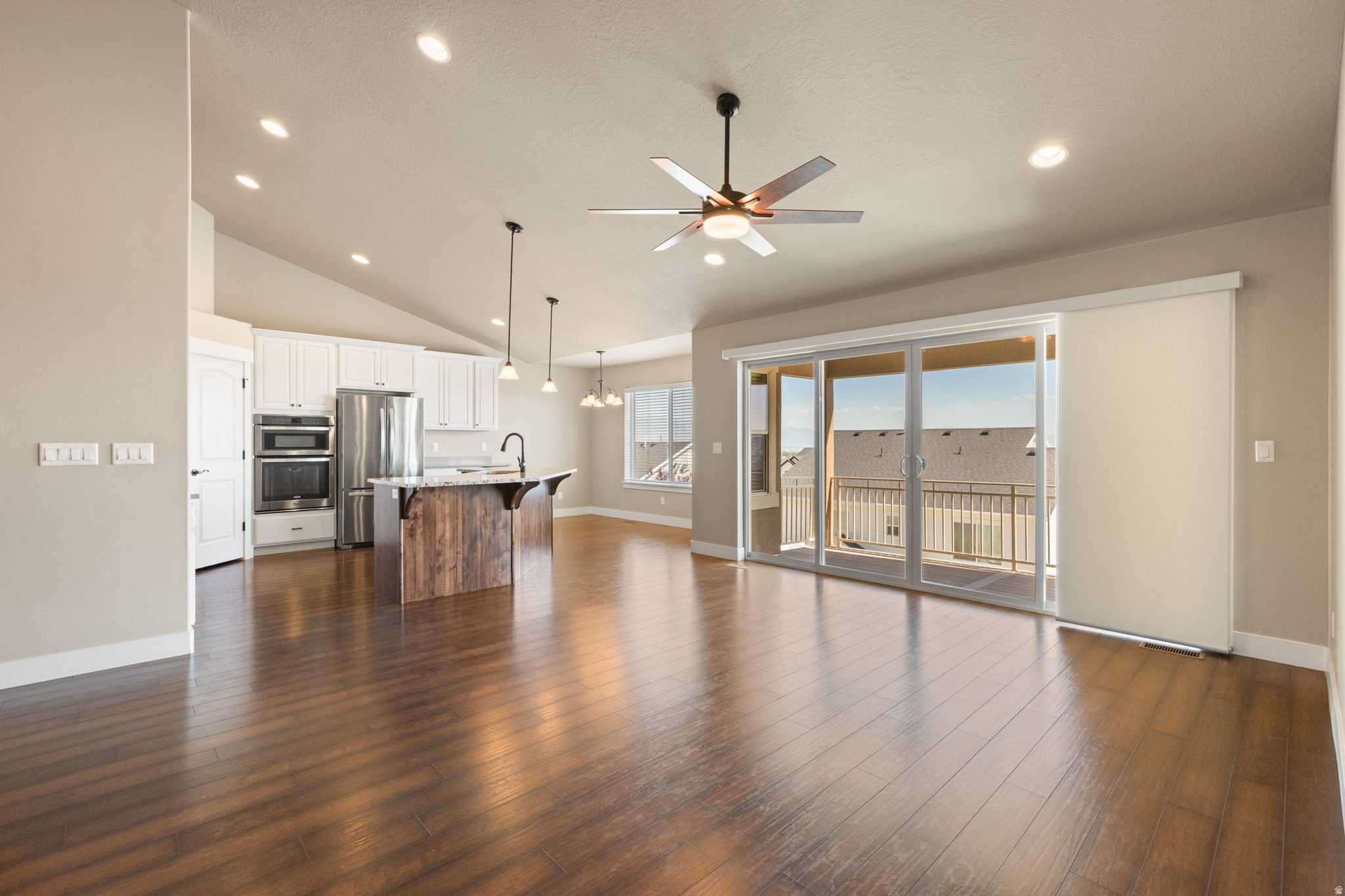 CANYON HILLS - Residential