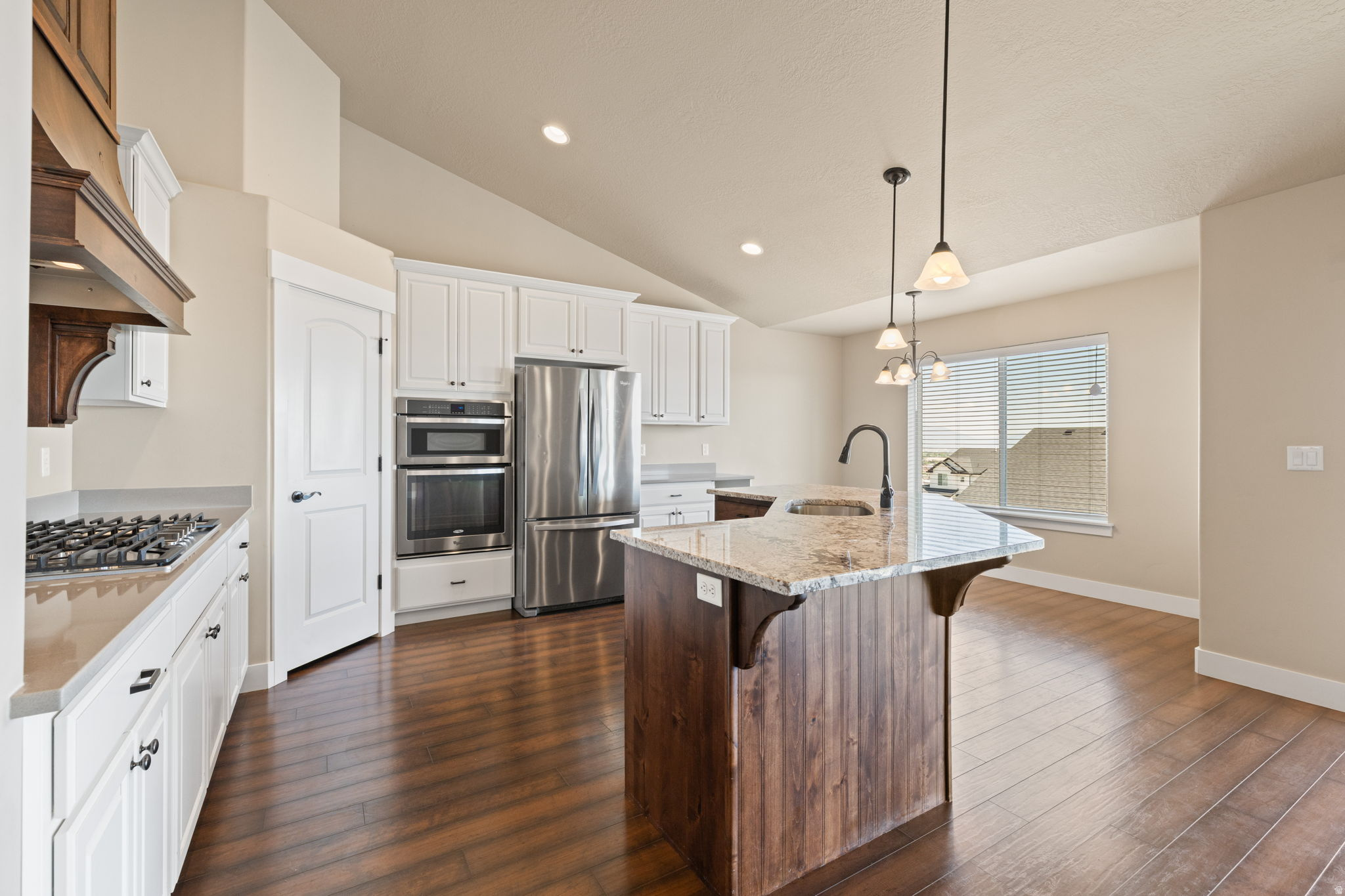 CANYON HILLS - Residential