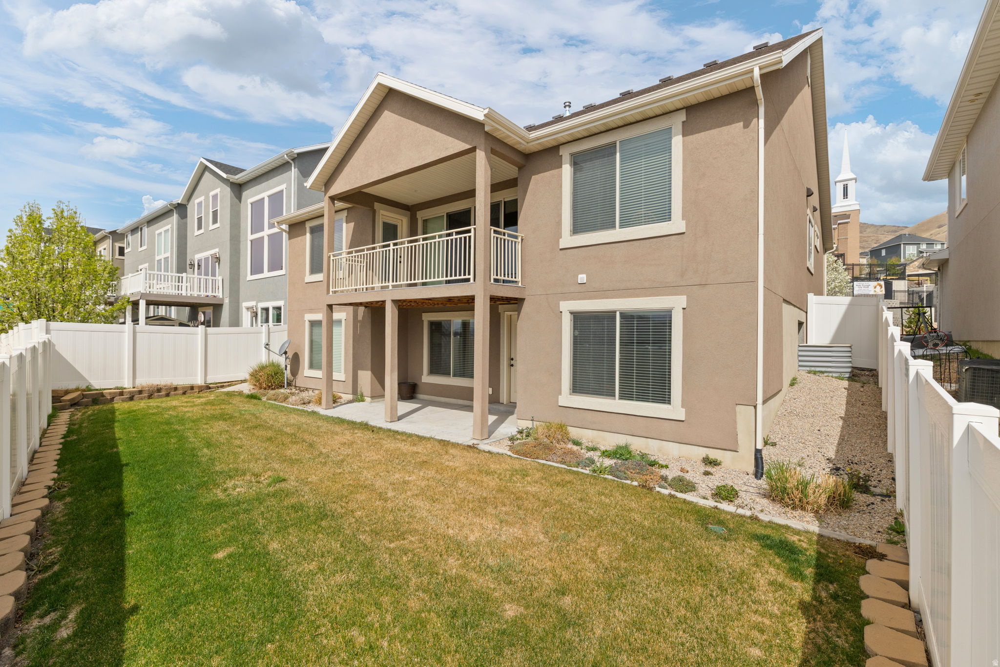 CANYON HILLS - Residential