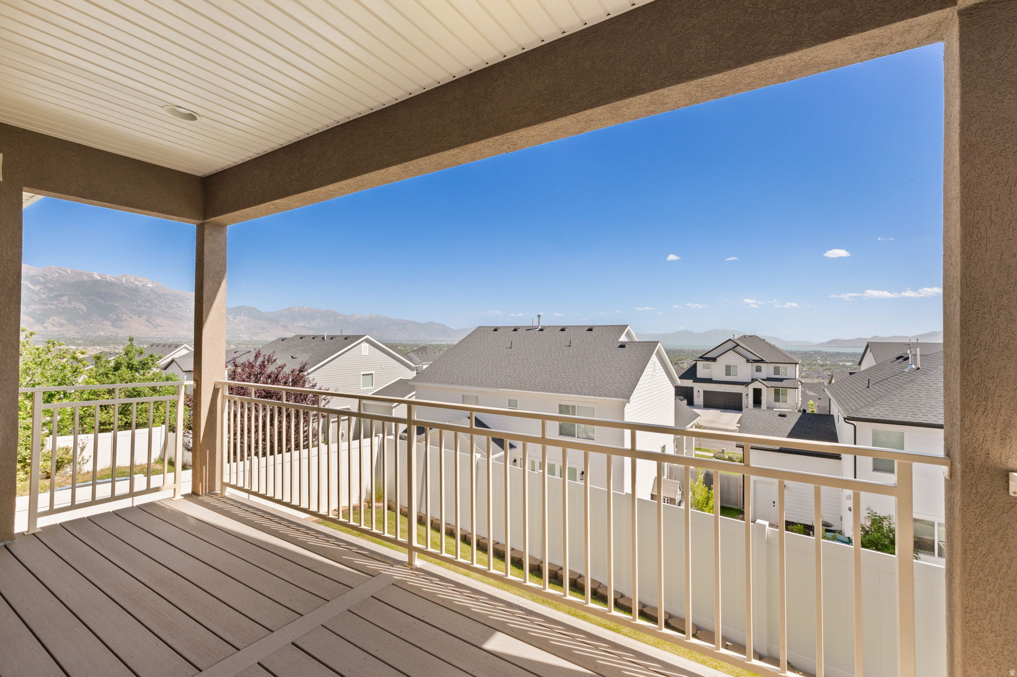 CANYON HILLS - Residential