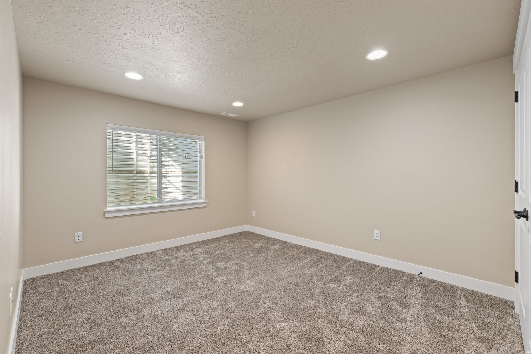 CANYON HILLS - Residential