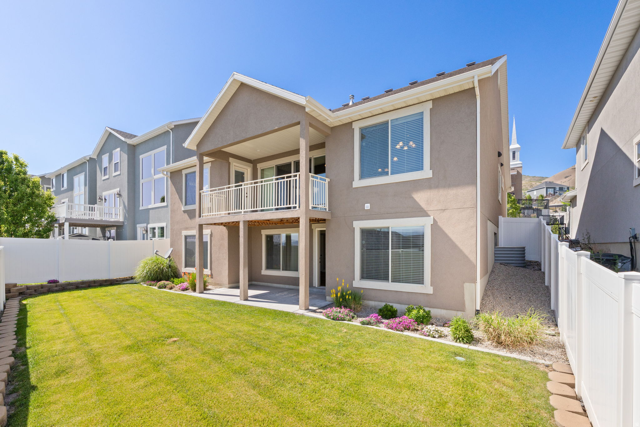 CANYON HILLS - Residential