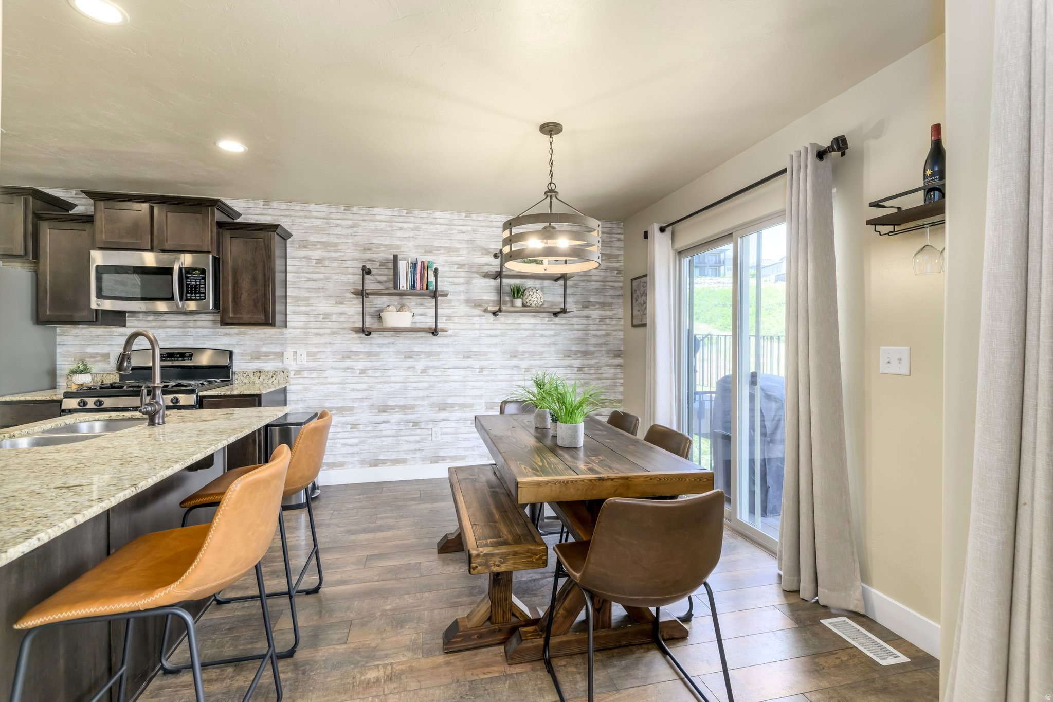 SUNCREST - Residential