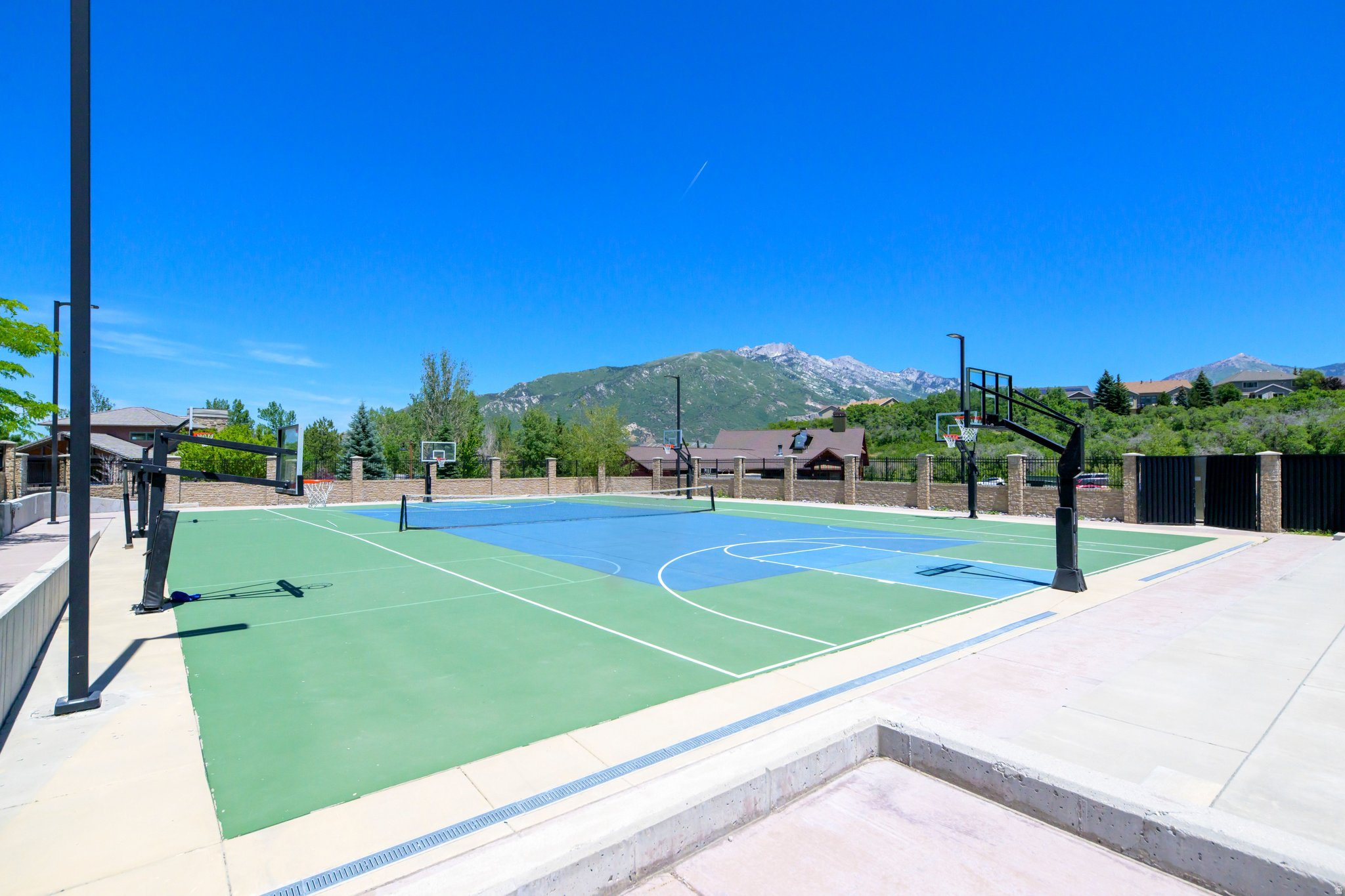 SUNCREST - Residential