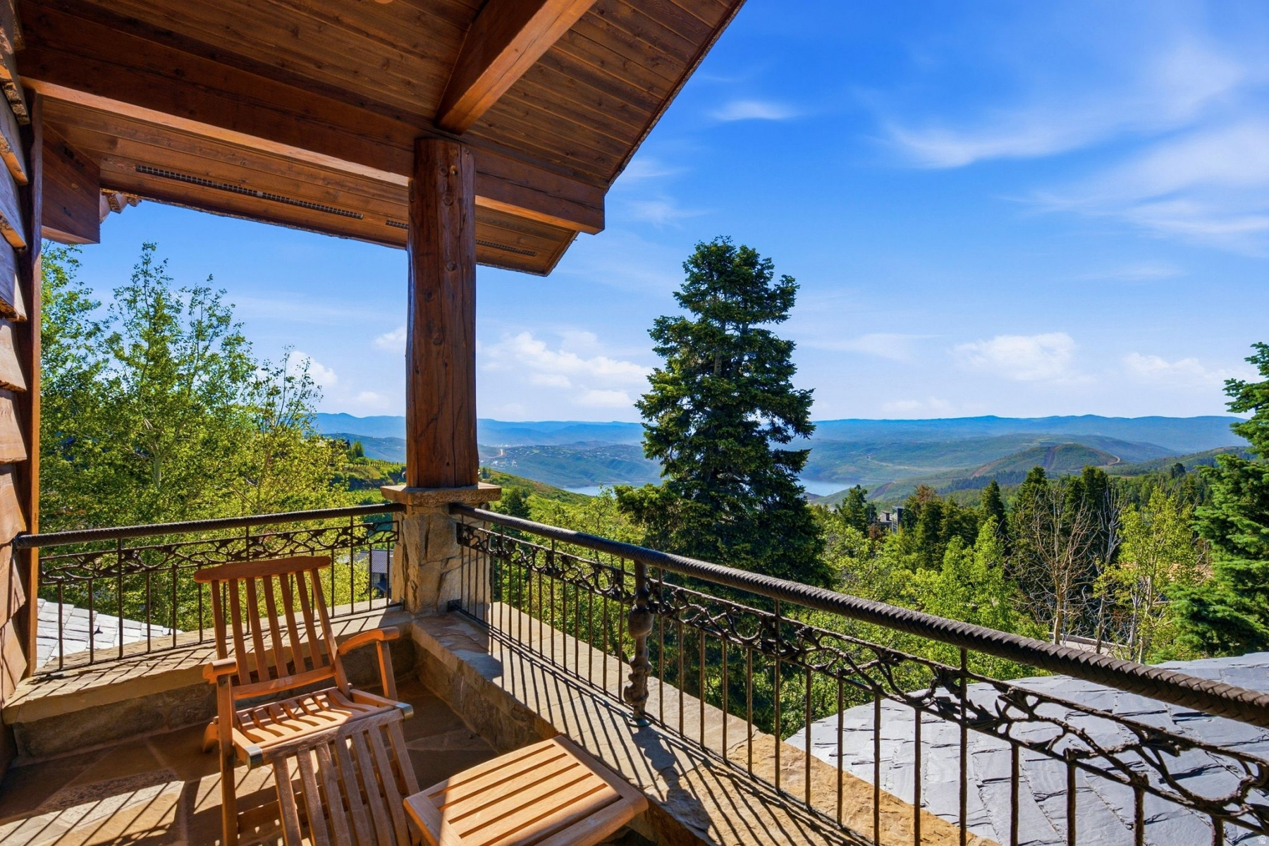 DEER CREST ESTATES - Residential