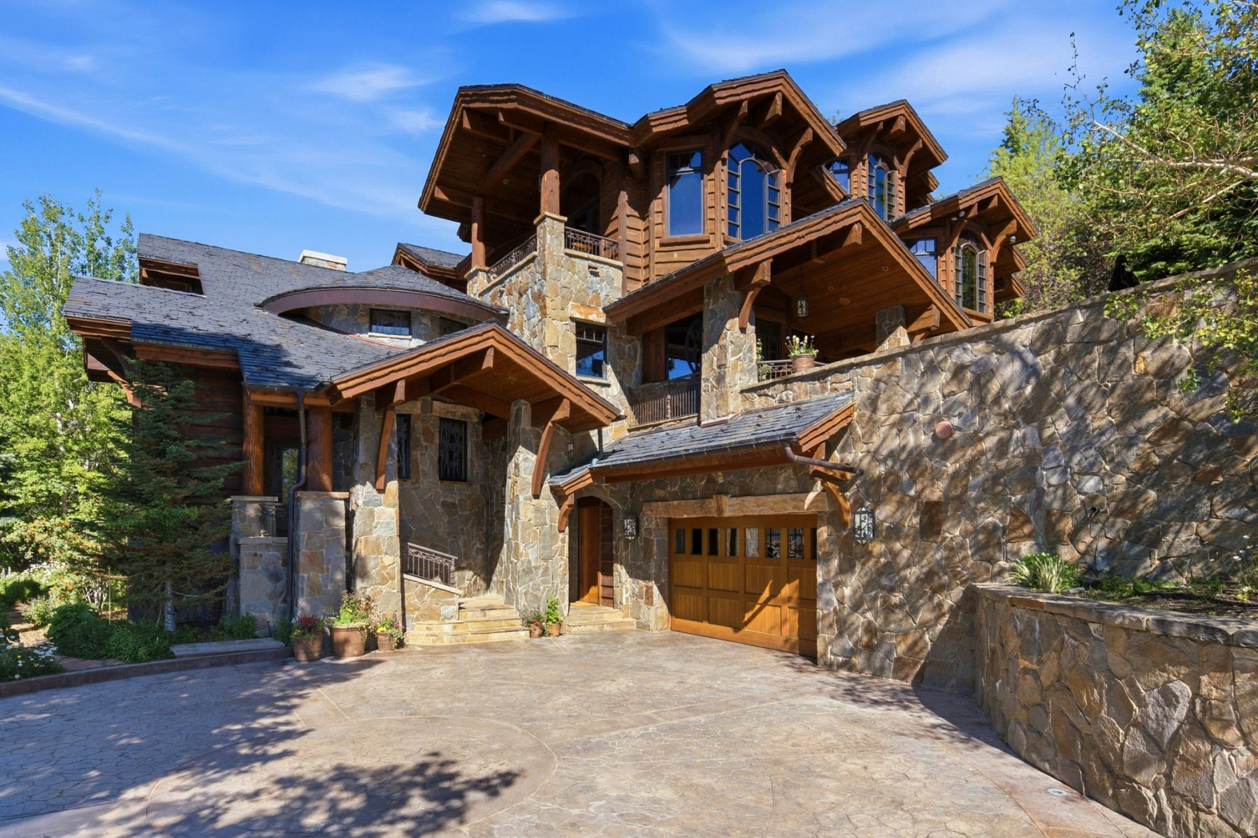 DEER CREST ESTATES - Residential