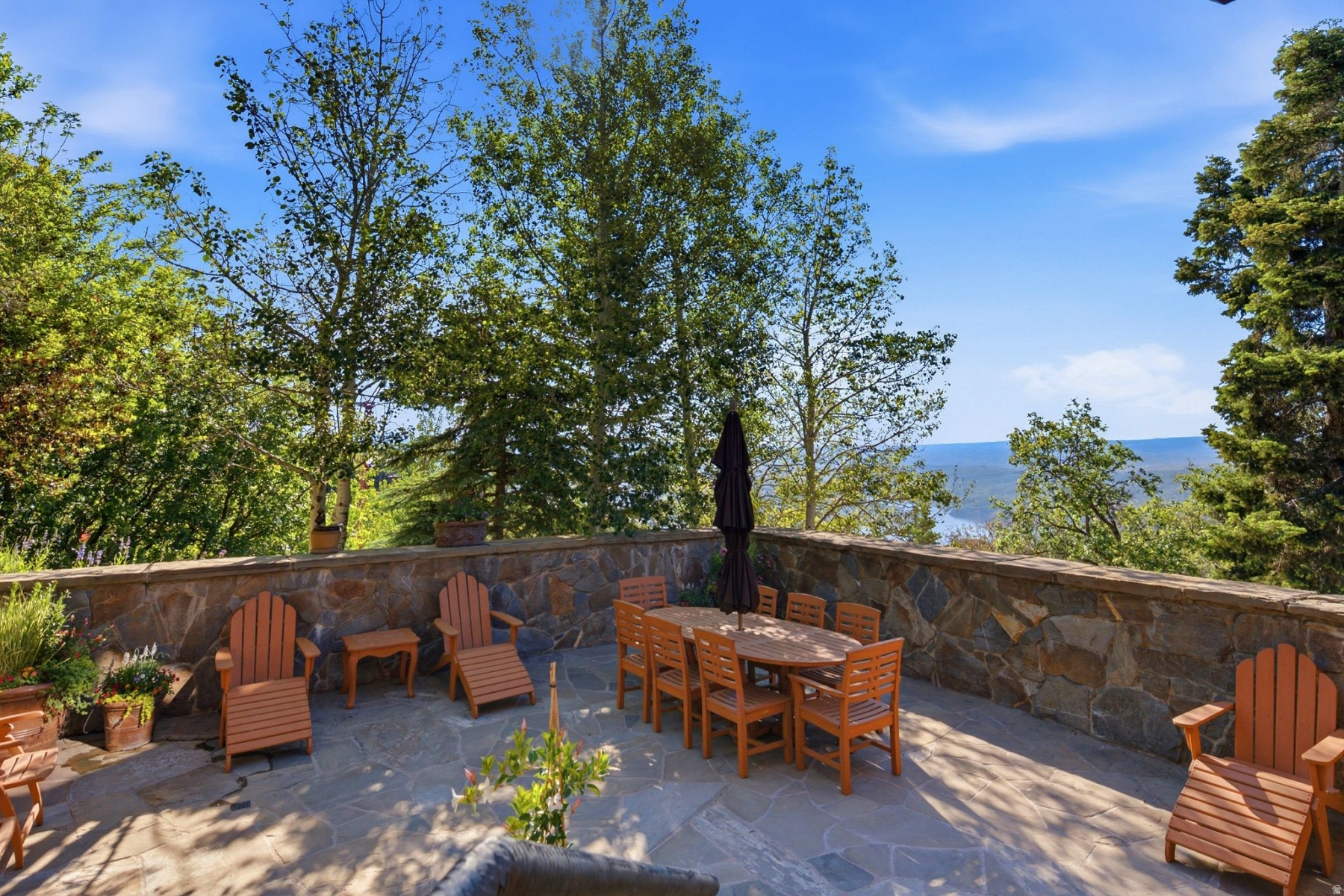 DEER CREST ESTATES - Residential