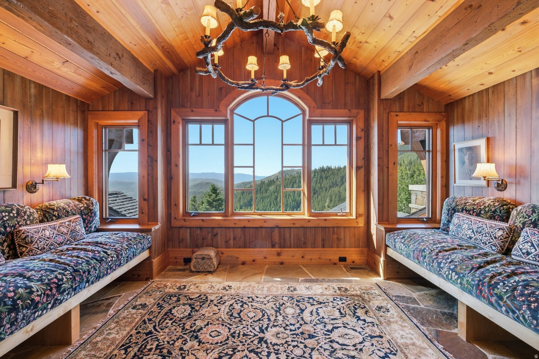 DEER CREST ESTATES - Residential