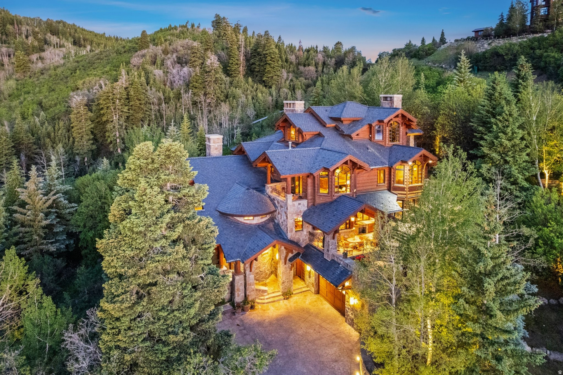 DEER CREST ESTATES - Residential