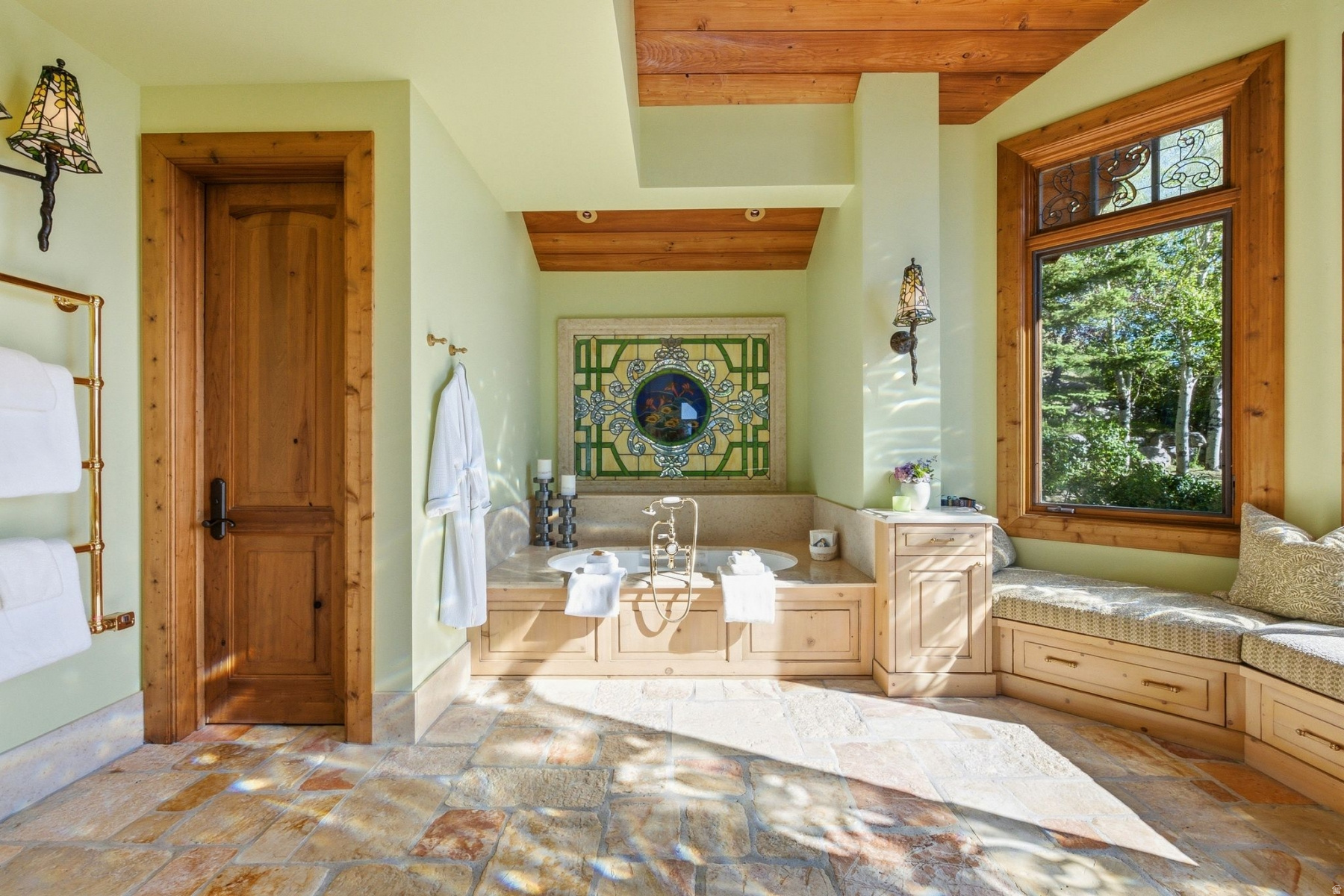 DEER CREST ESTATES - Residential