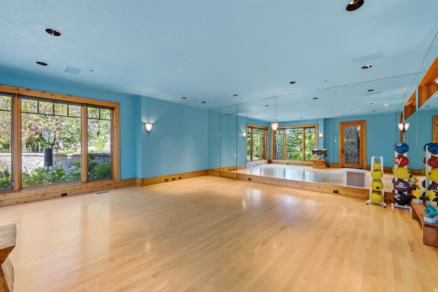 DEER CREST ESTATES - Residential