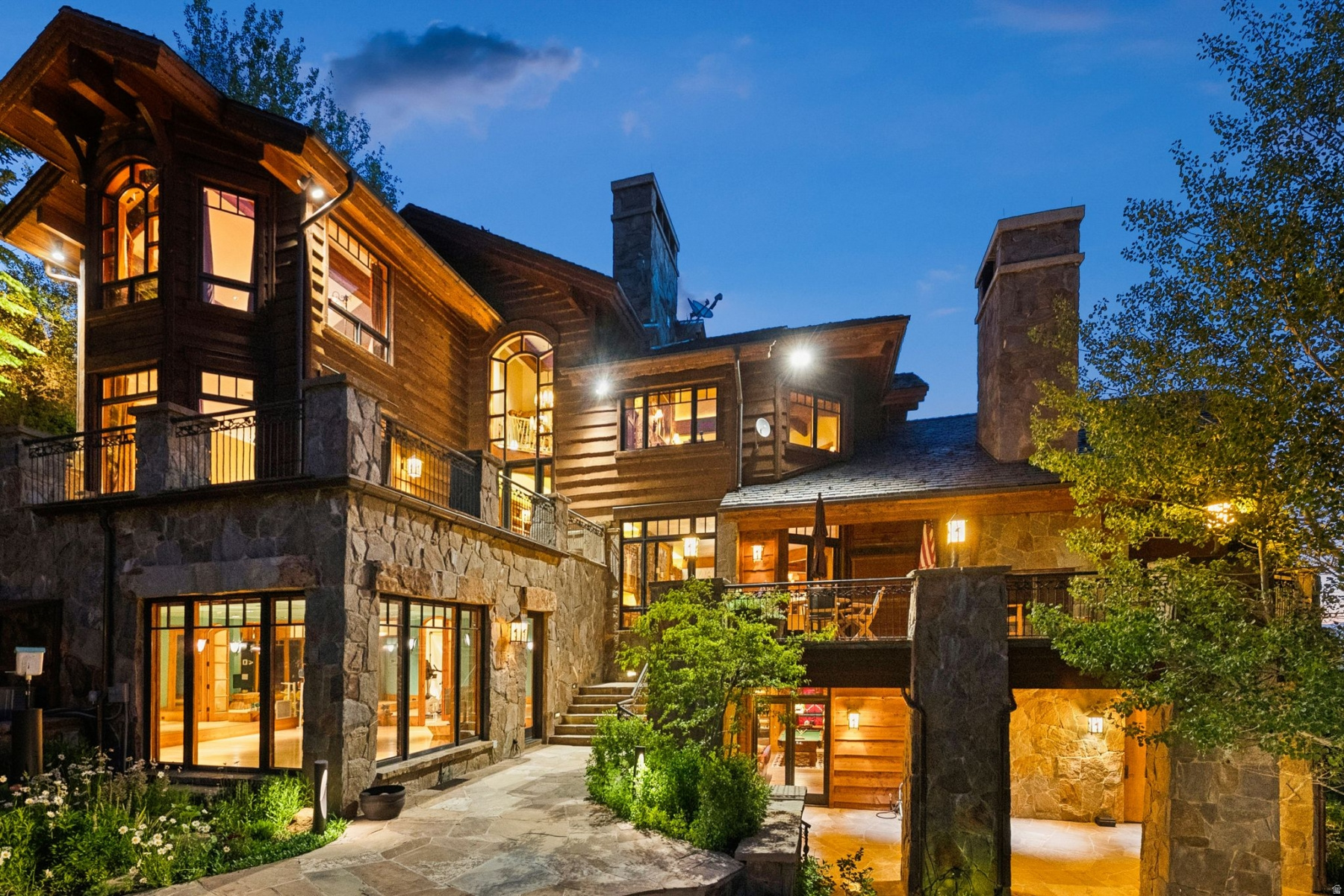 DEER CREST ESTATES - Residential
