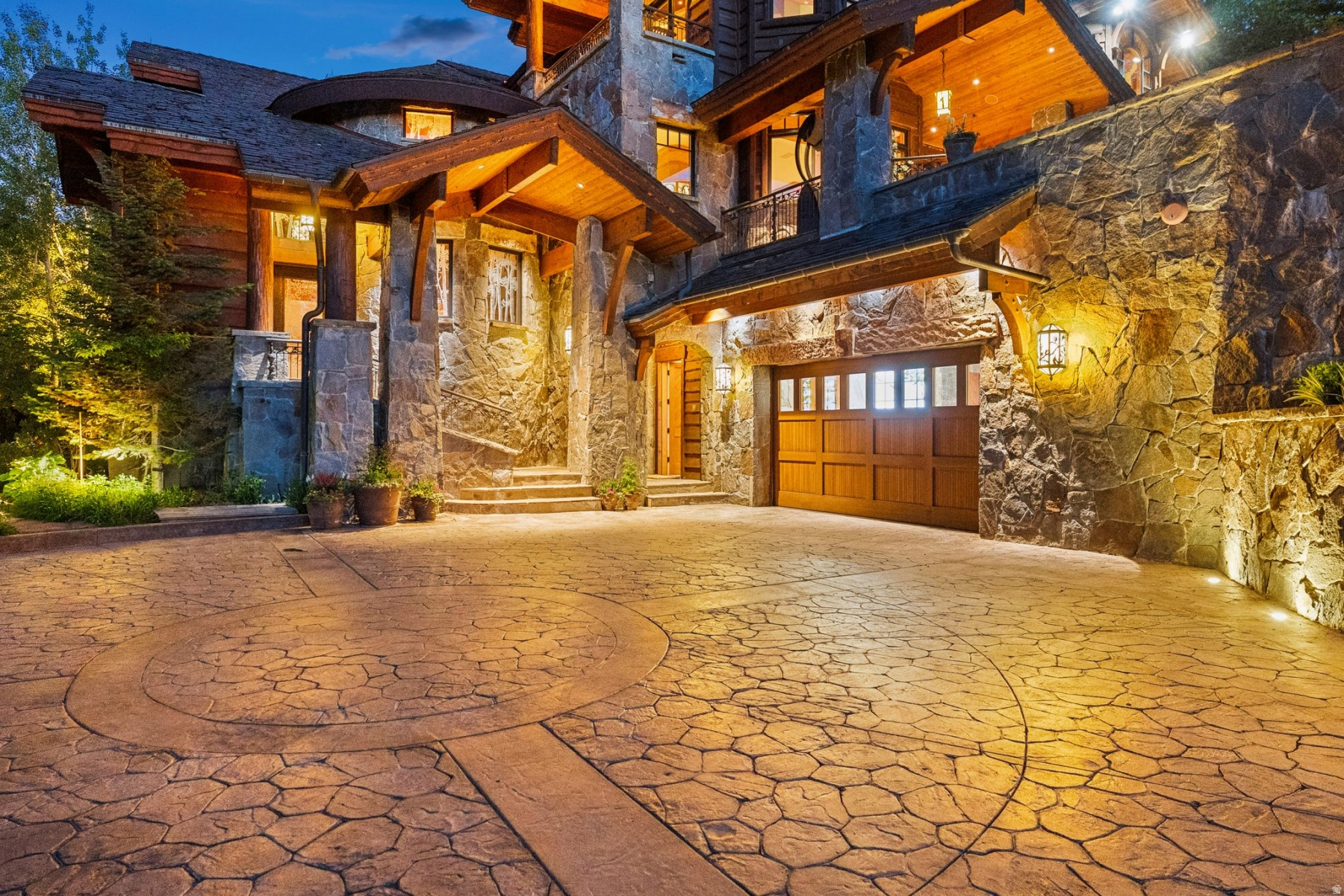 DEER CREST ESTATES - Residential