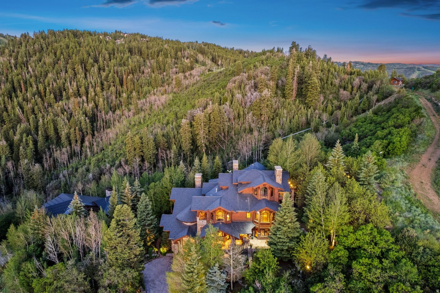 DEER CREST ESTATES - Residential