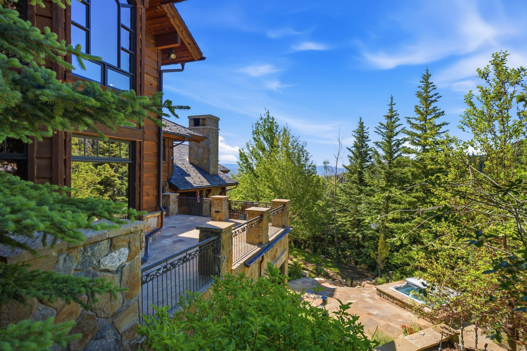 DEER CREST ESTATES - Residential