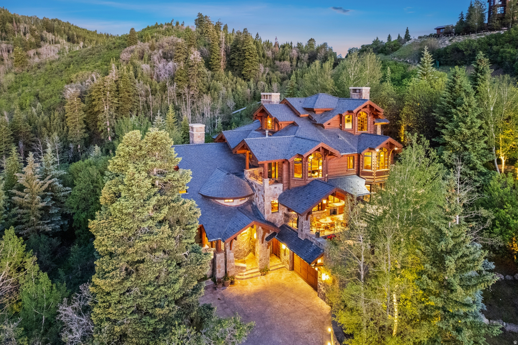 DEER CREST ESTATES - Residential