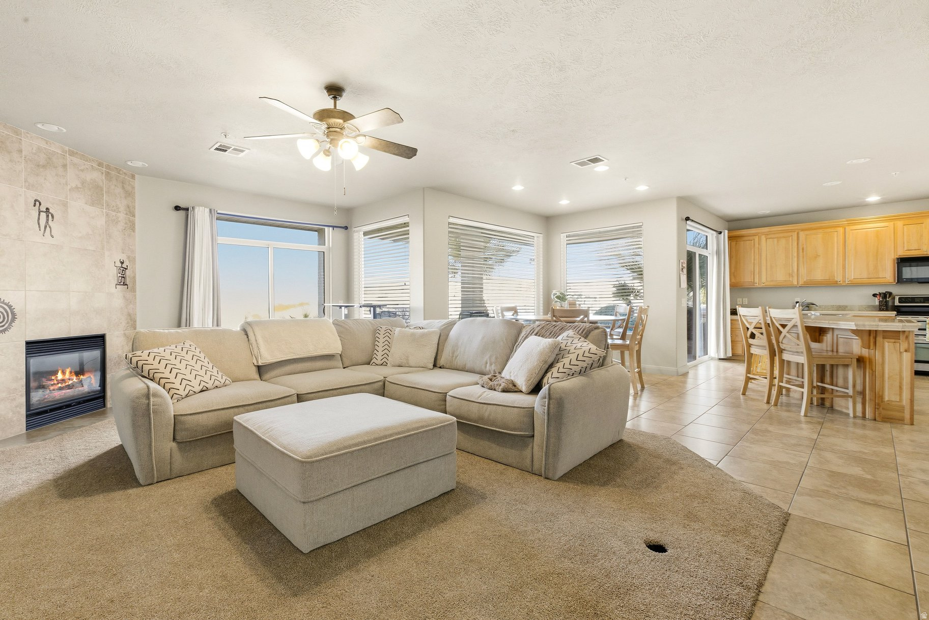 LAS PALMAS RESORT CO - Residential