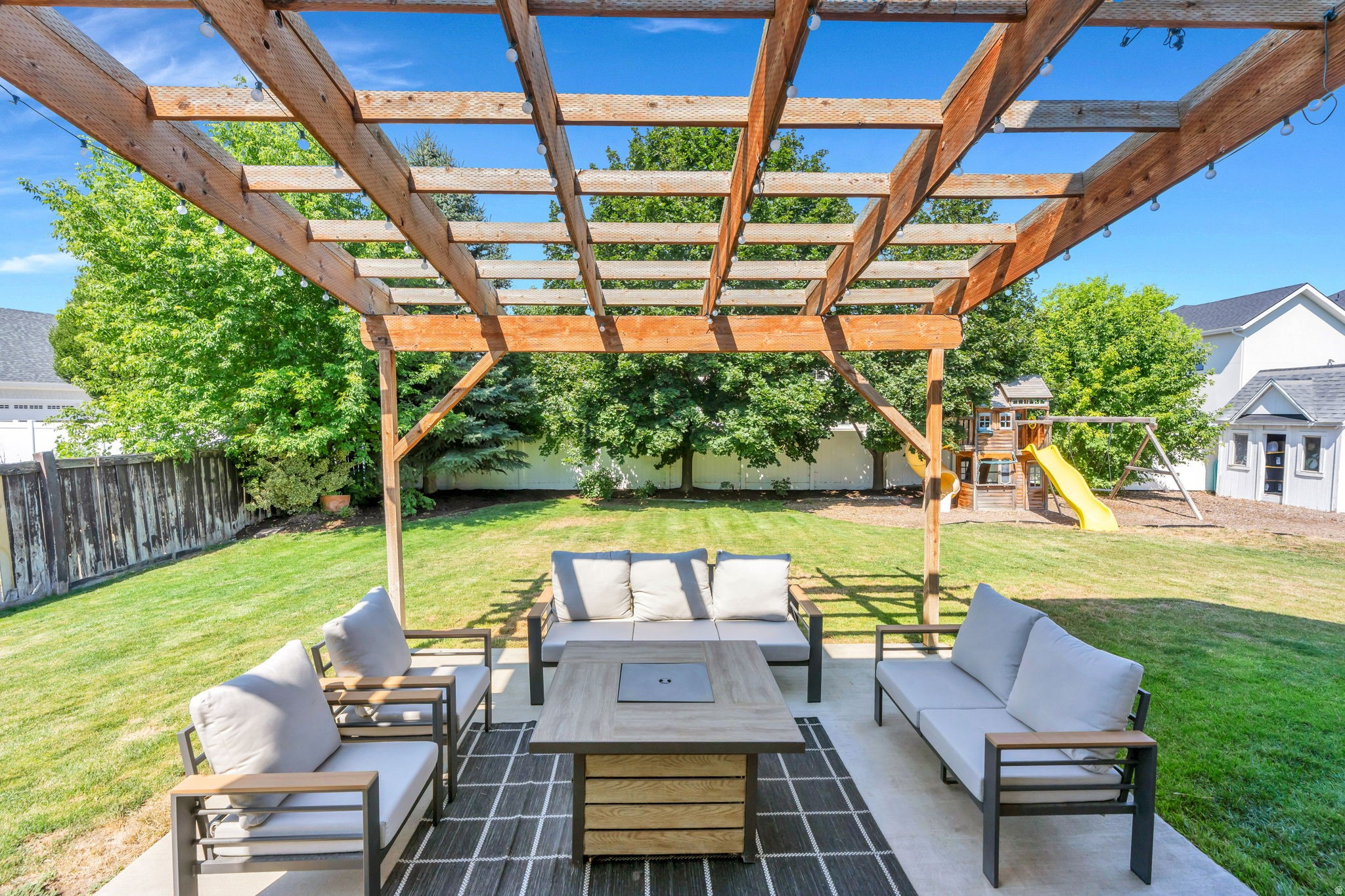 LAKEVIEW HILLS - Residential