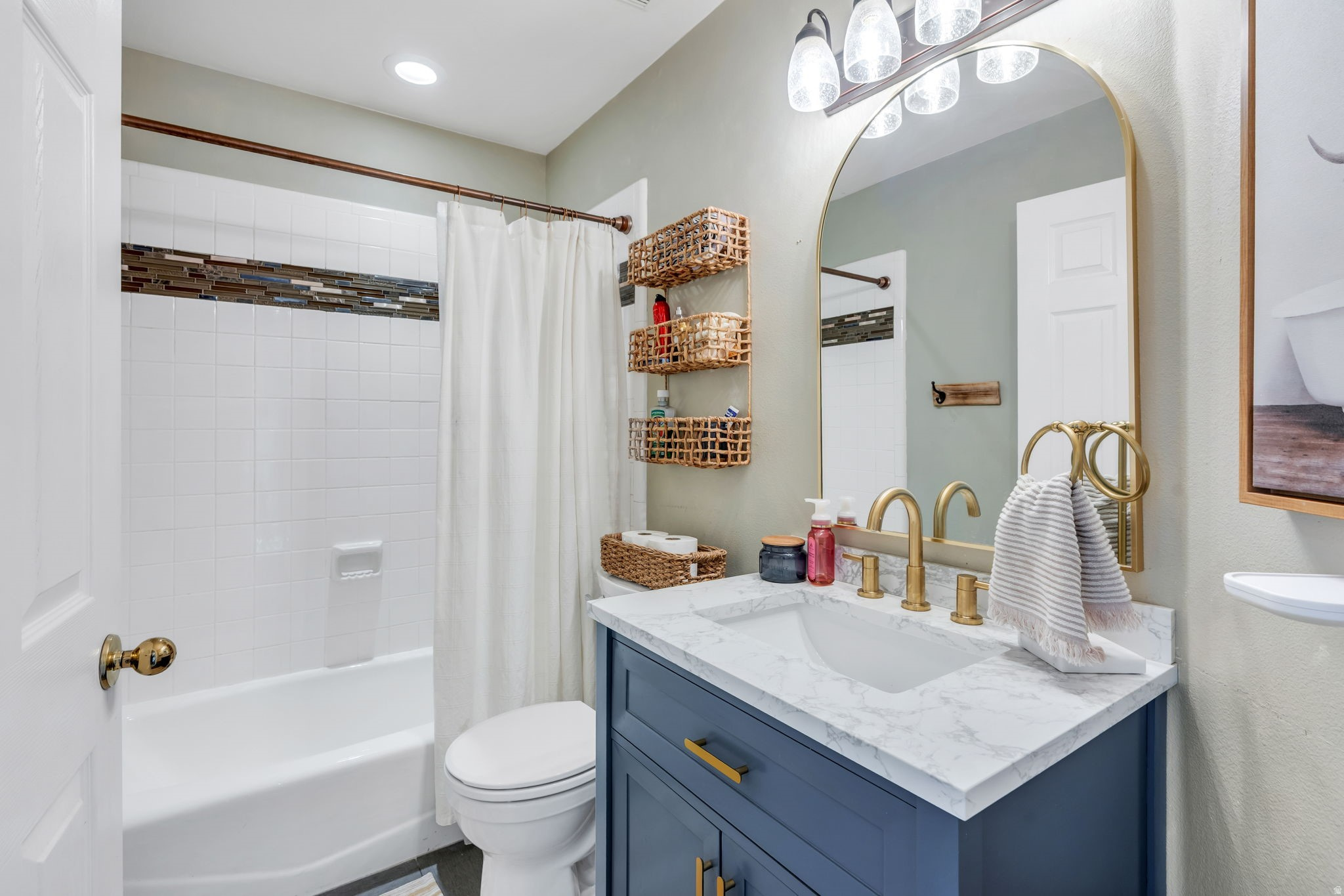 LAKEVIEW HILLS - Residential