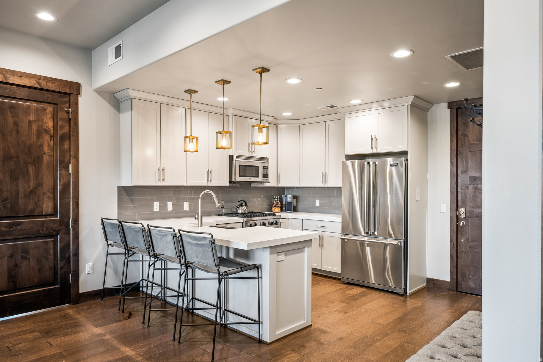 BLACKSTONE RESIDENCE - Residential