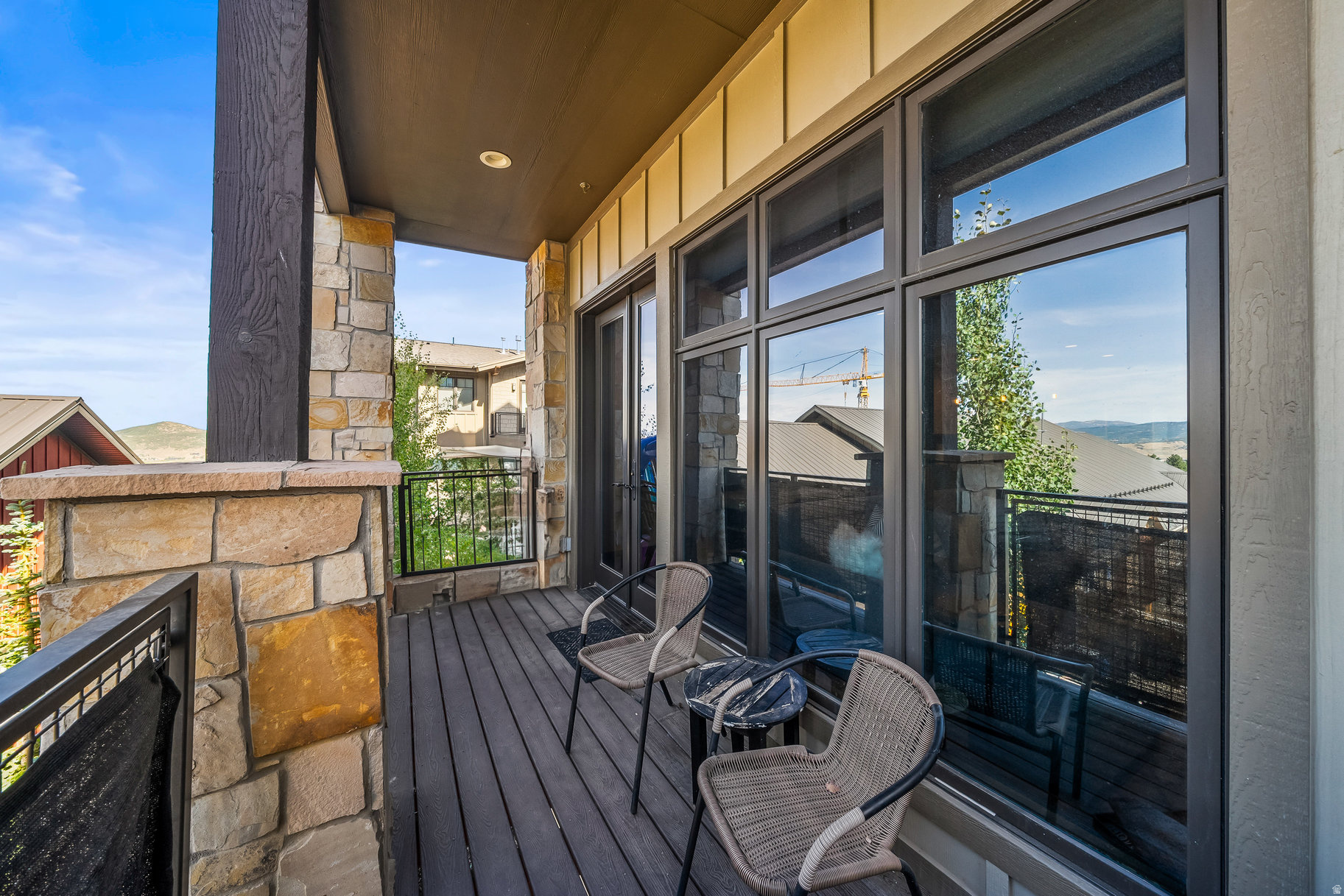 BLACKSTONE RESIDENCE - Residential