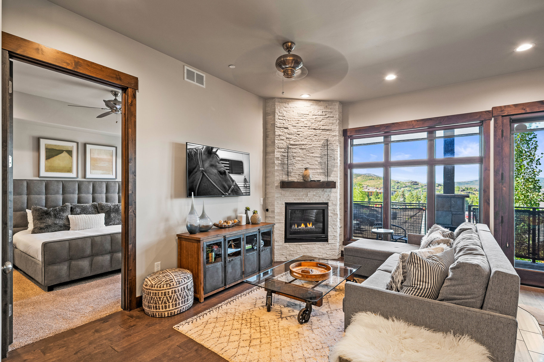BLACKSTONE RESIDENCE - Residential