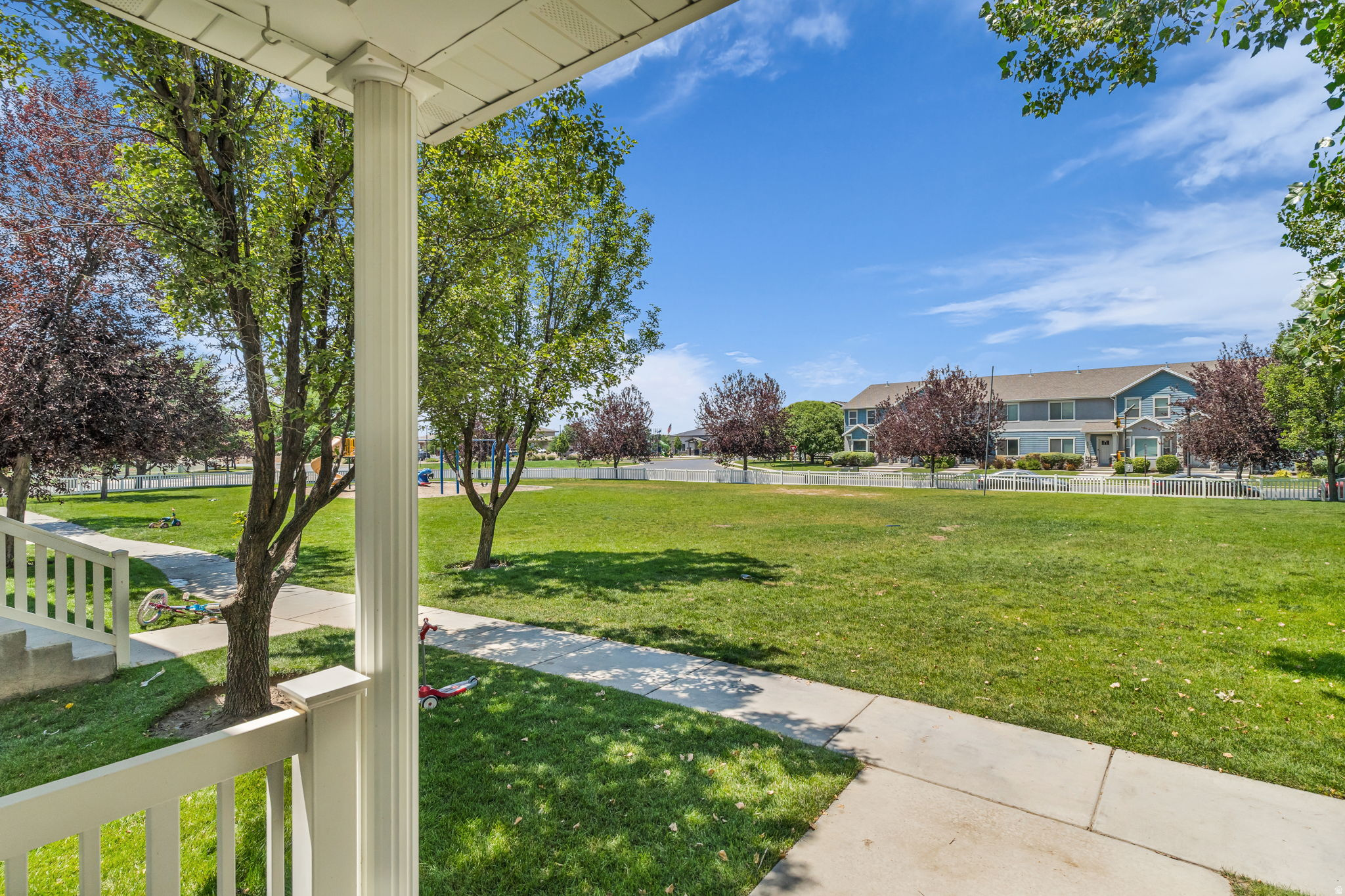 COLONIAL PARK - Residential