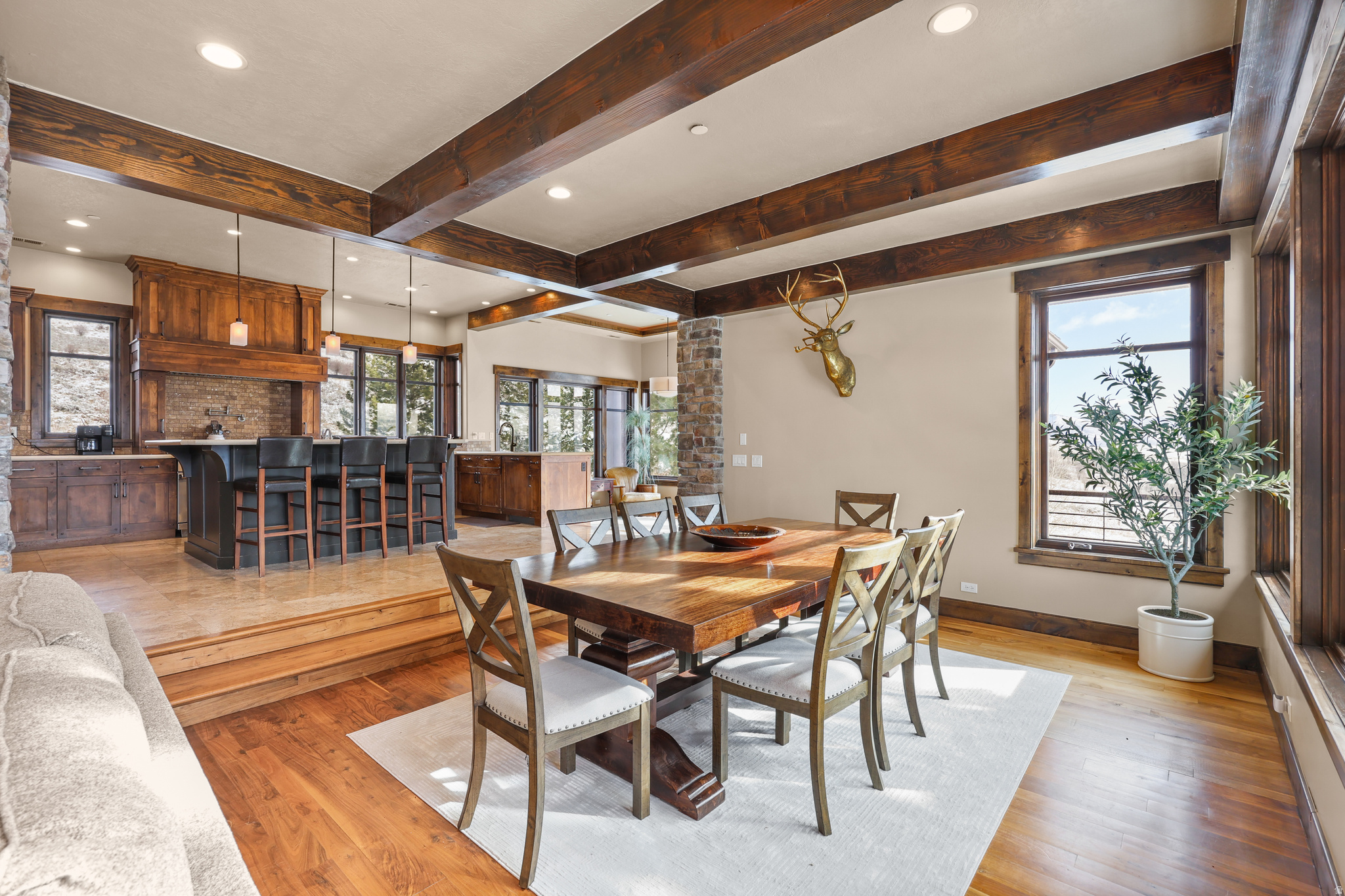 THE HIGHLANDS - Residential