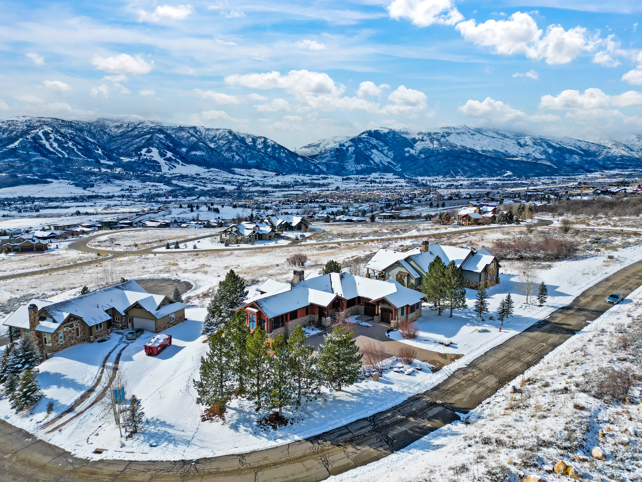 THE HIGHLANDS - Residential