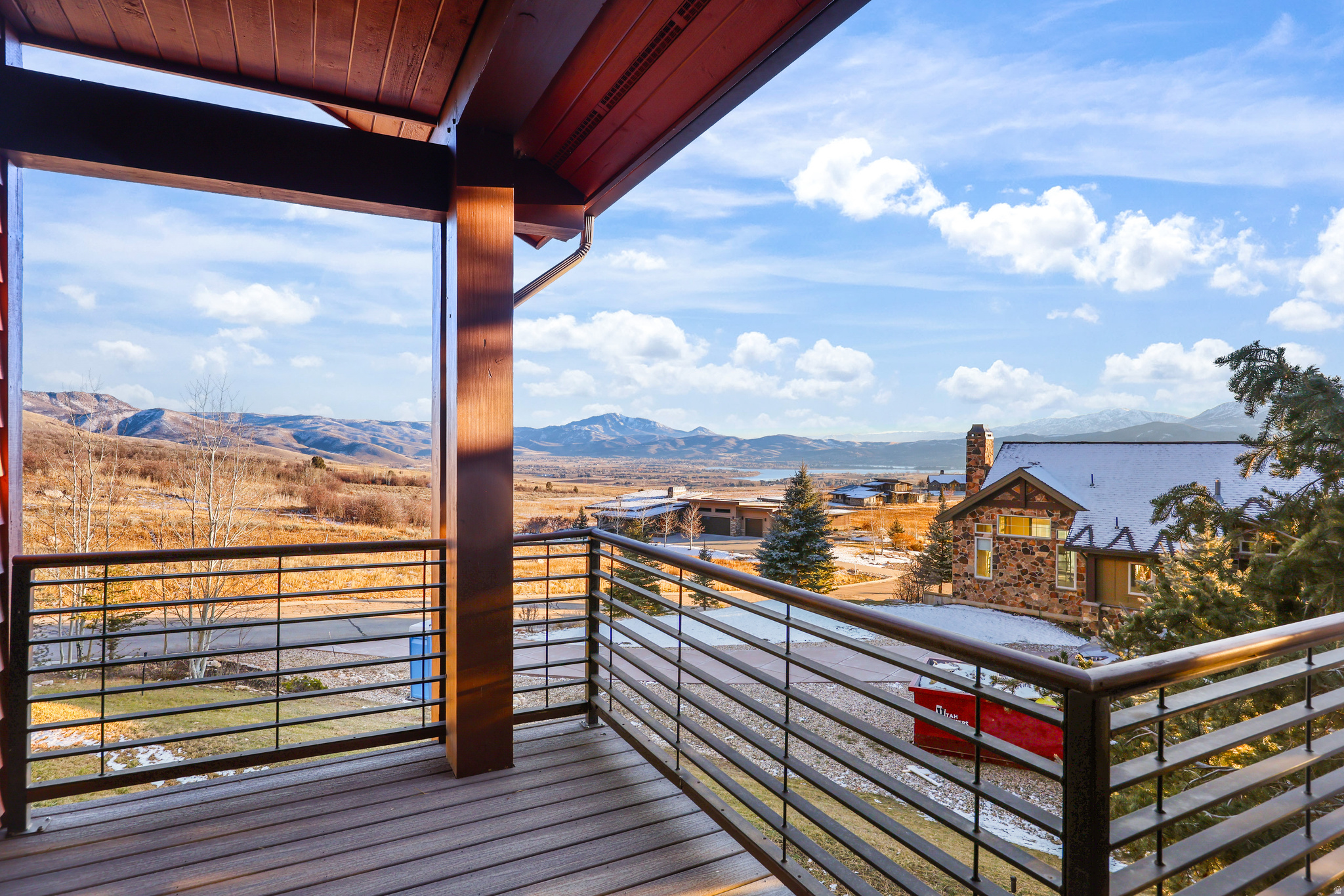 THE HIGHLANDS - Residential