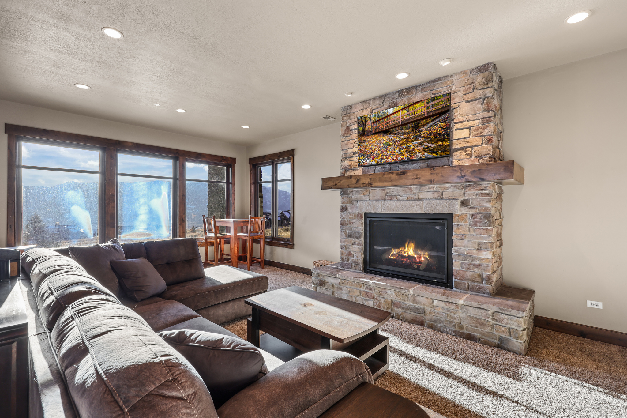 THE HIGHLANDS - Residential