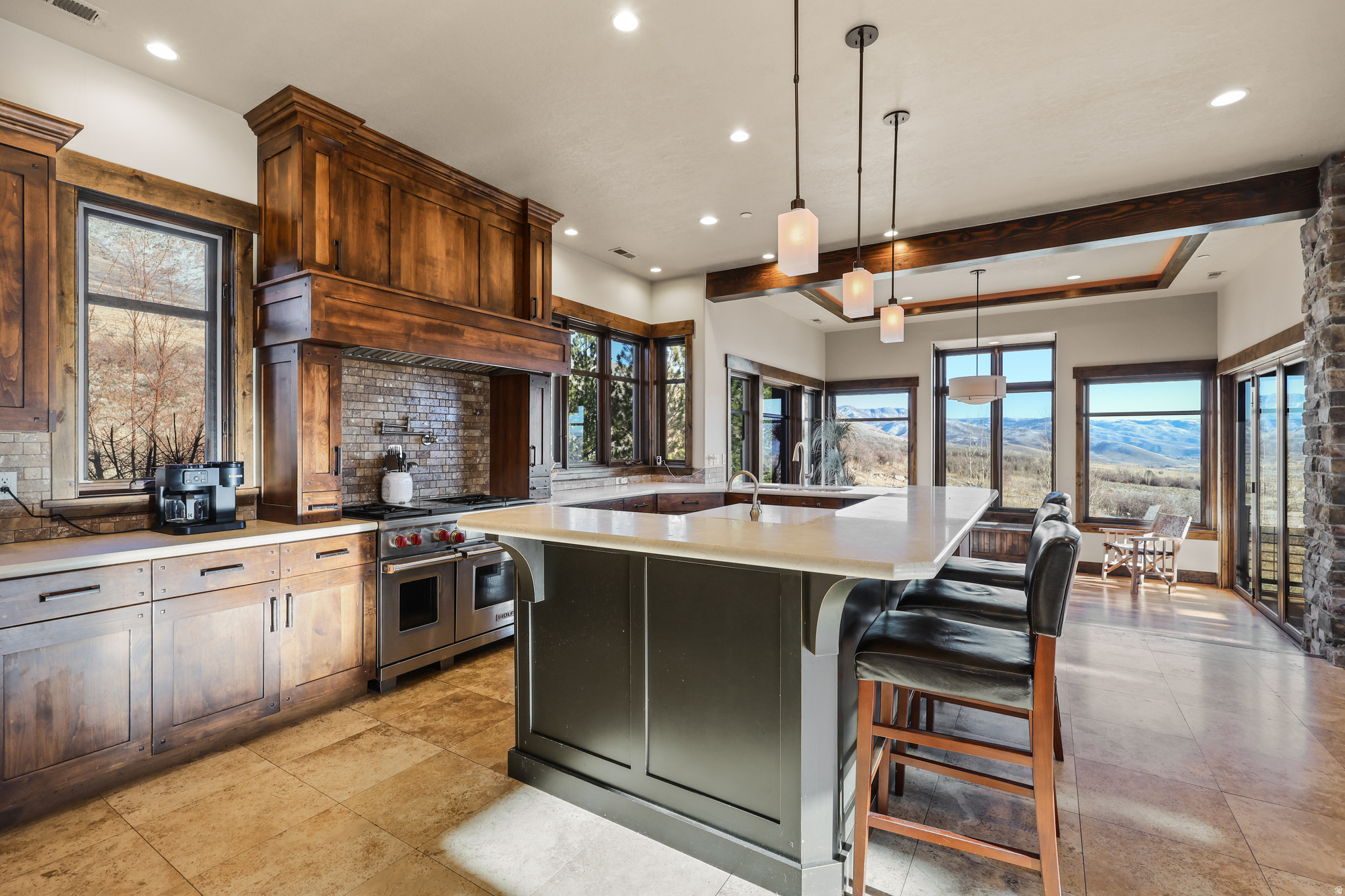 THE HIGHLANDS - Residential
