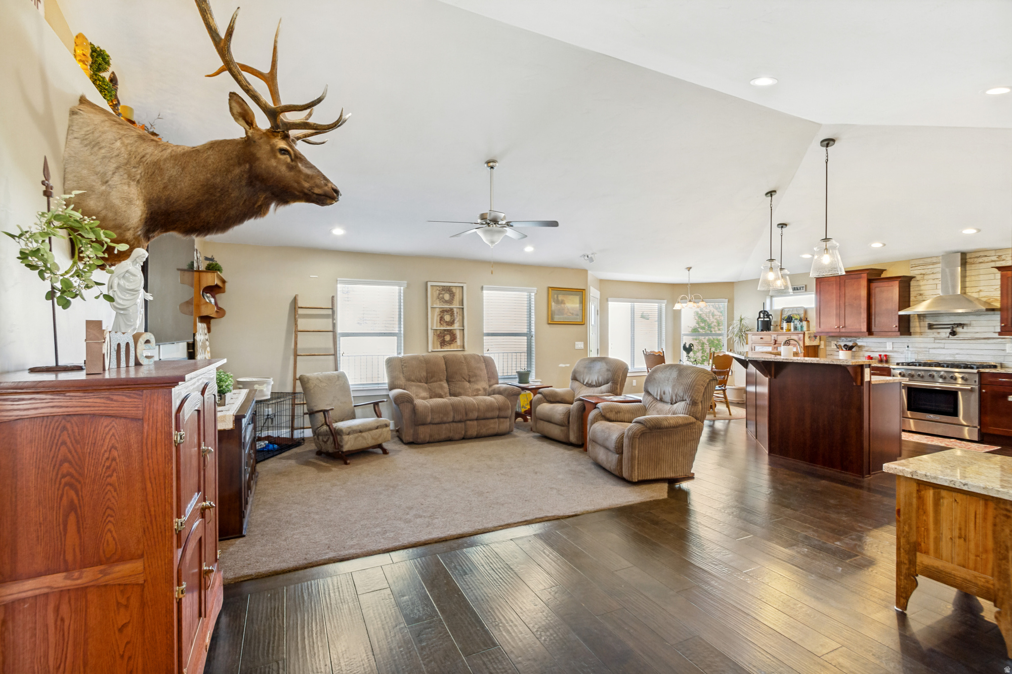SUMMIT RIDGE VISTAS - Residential