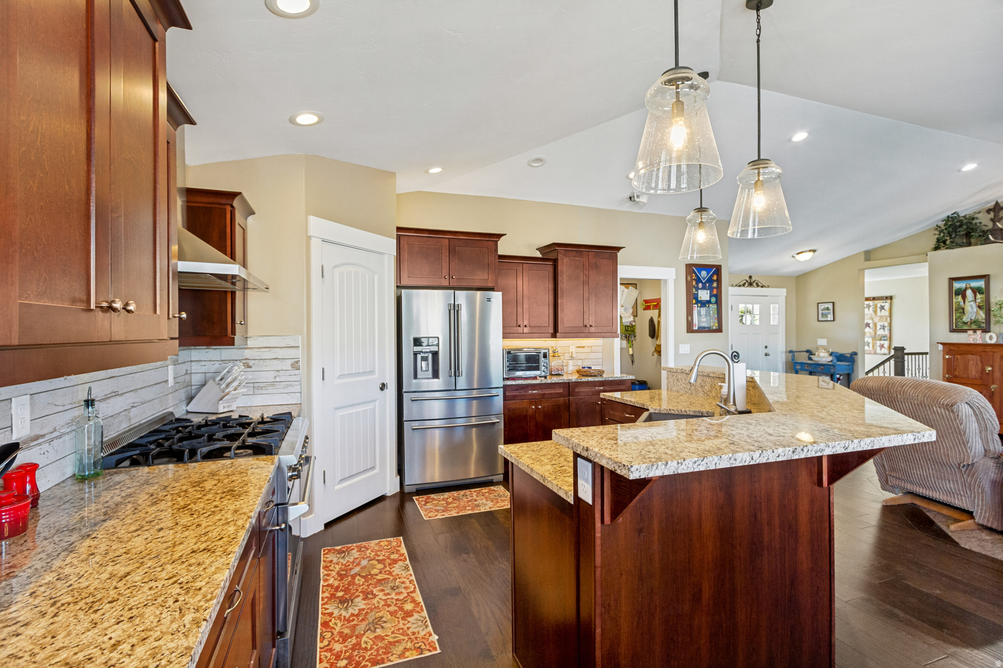 SUMMIT RIDGE VISTAS - Residential
