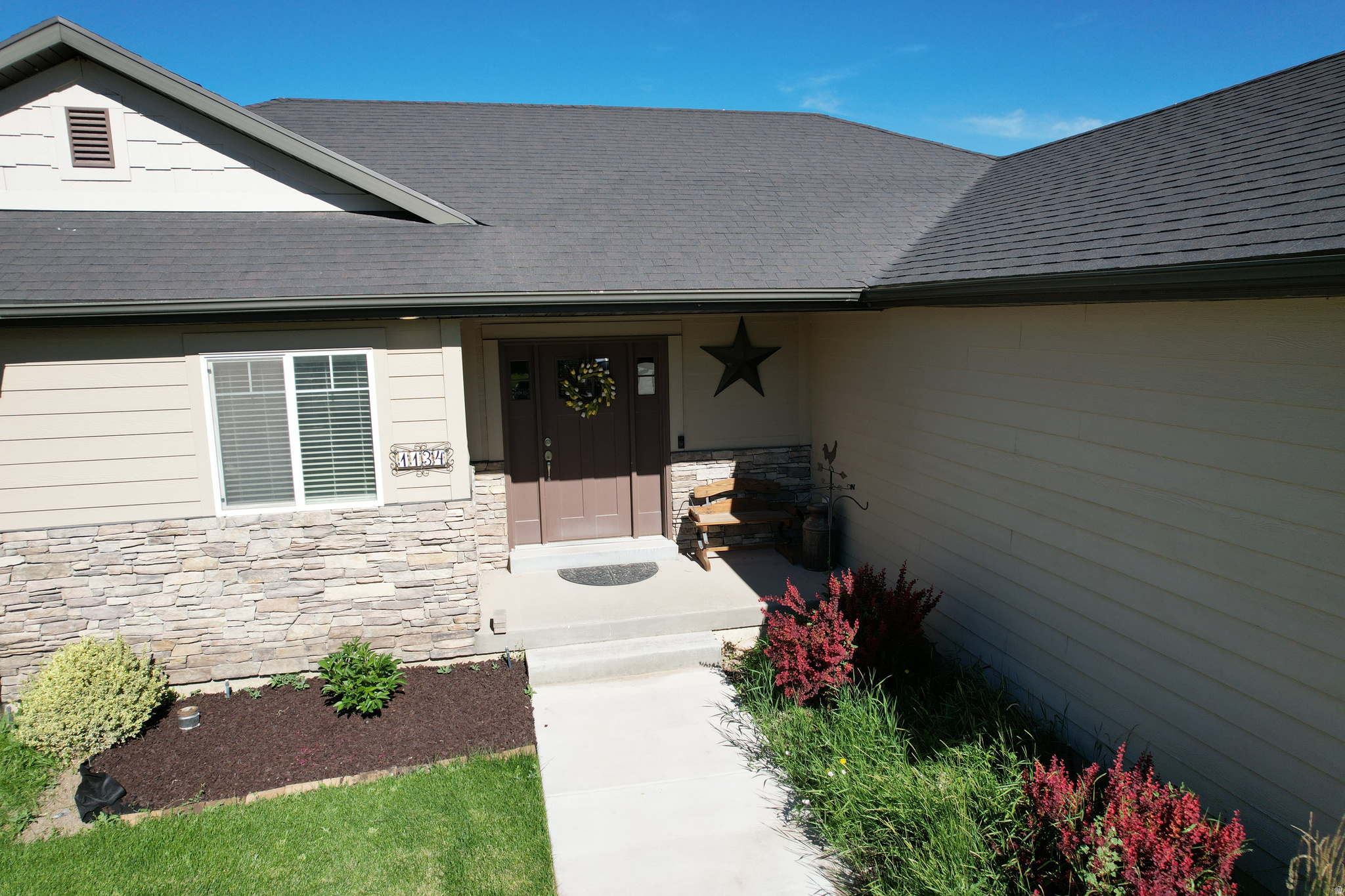SUMMIT RIDGE VISTAS - Residential