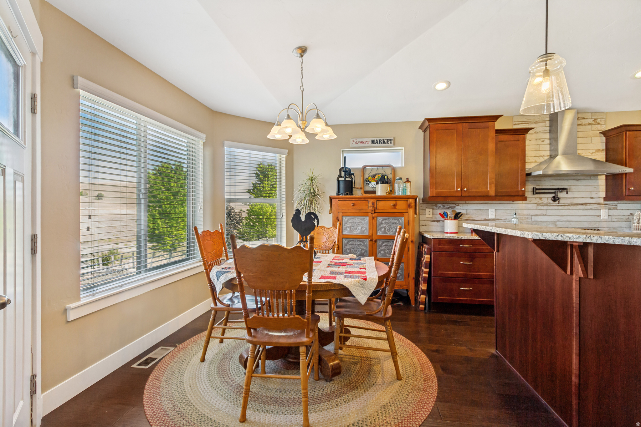 SUMMIT RIDGE VISTAS - Residential