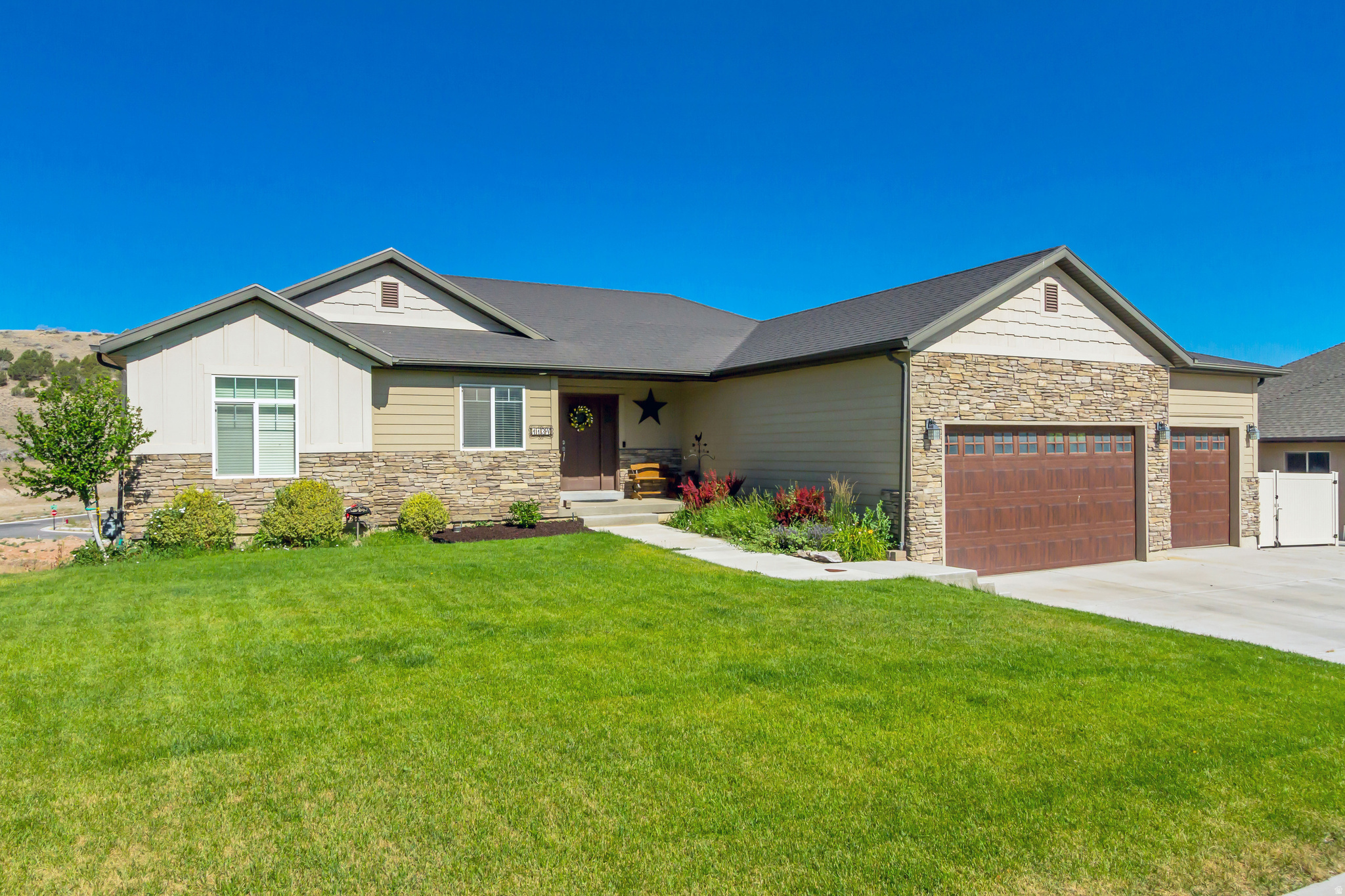 SUMMIT RIDGE VISTAS - Residential